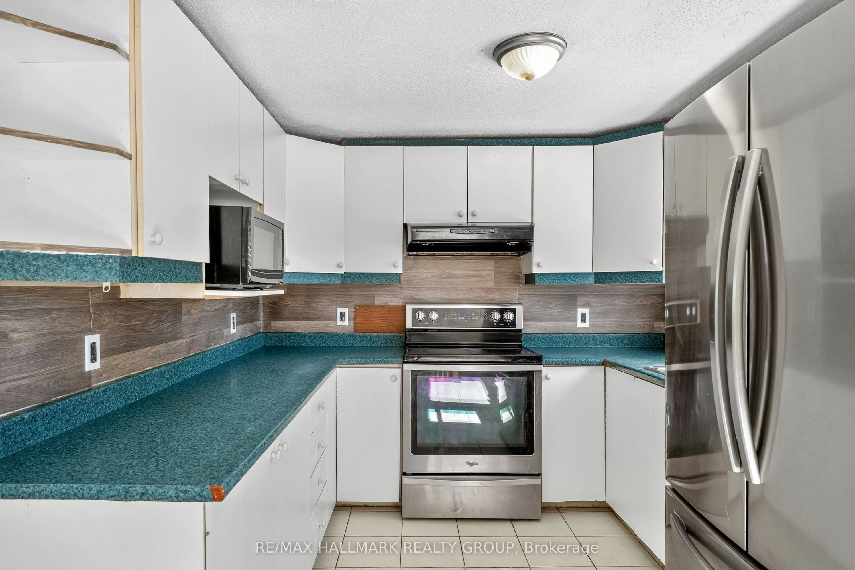 3855 Old Highway 17