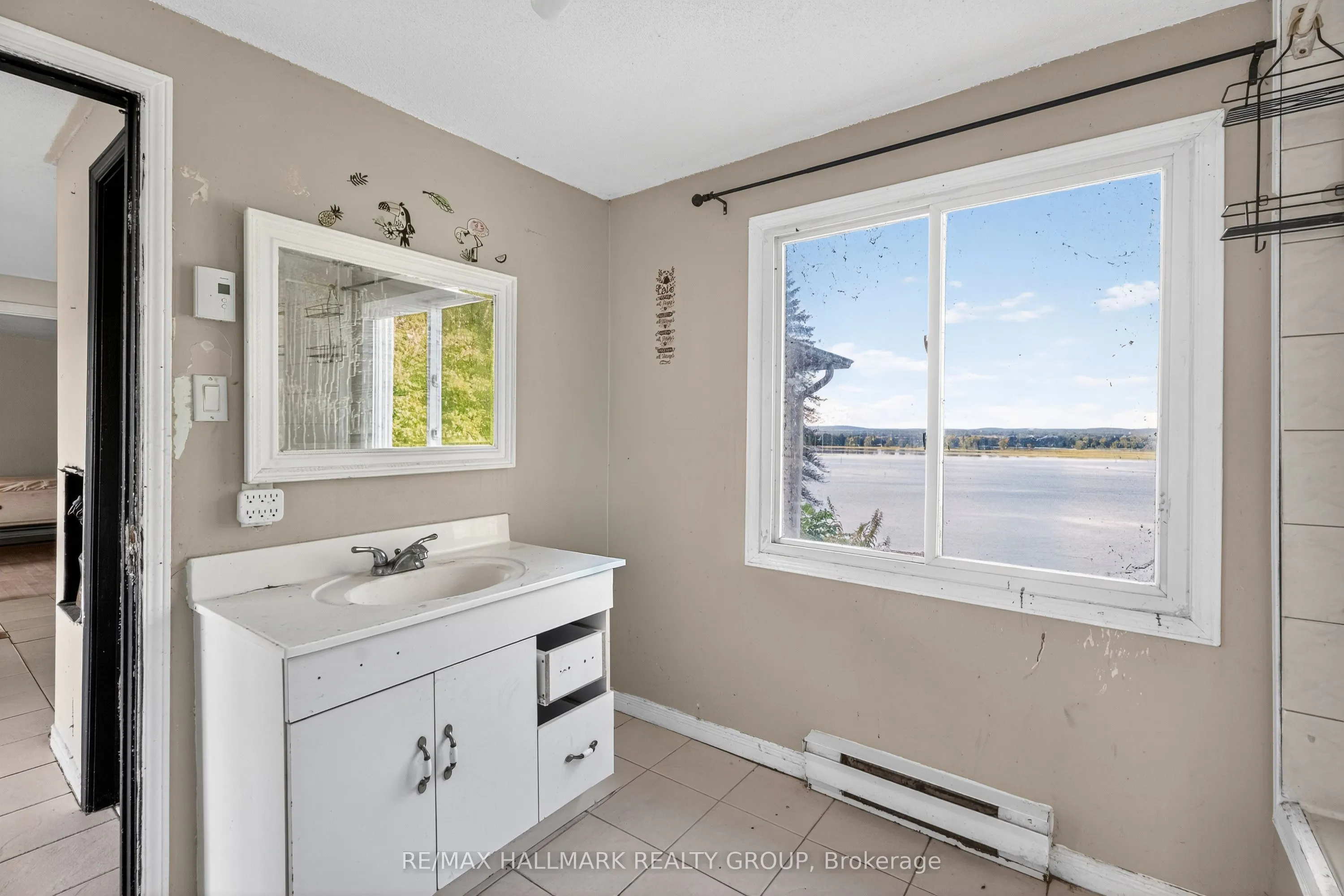 3855 Old Highway 17