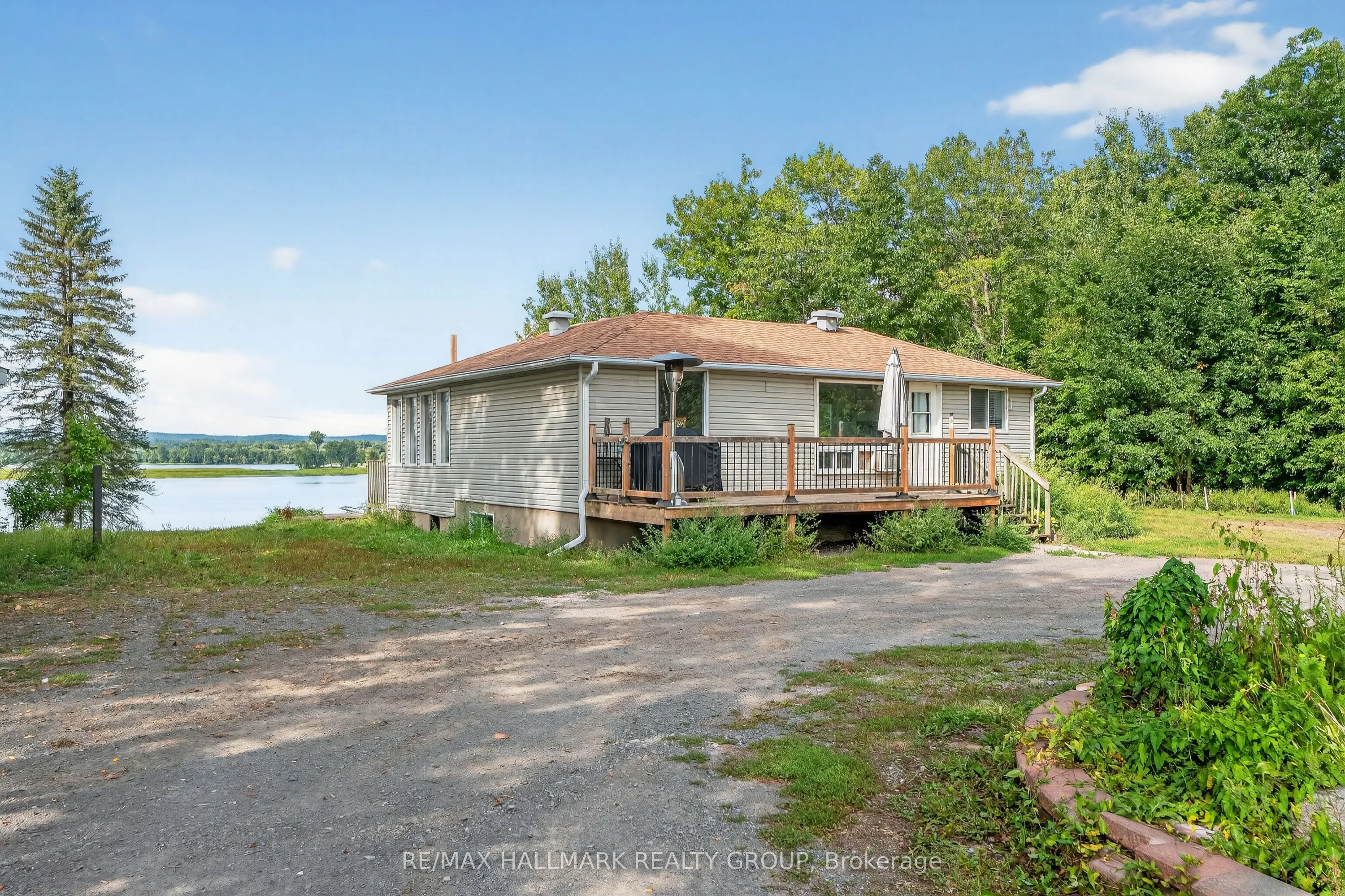 3855 Old Highway 17