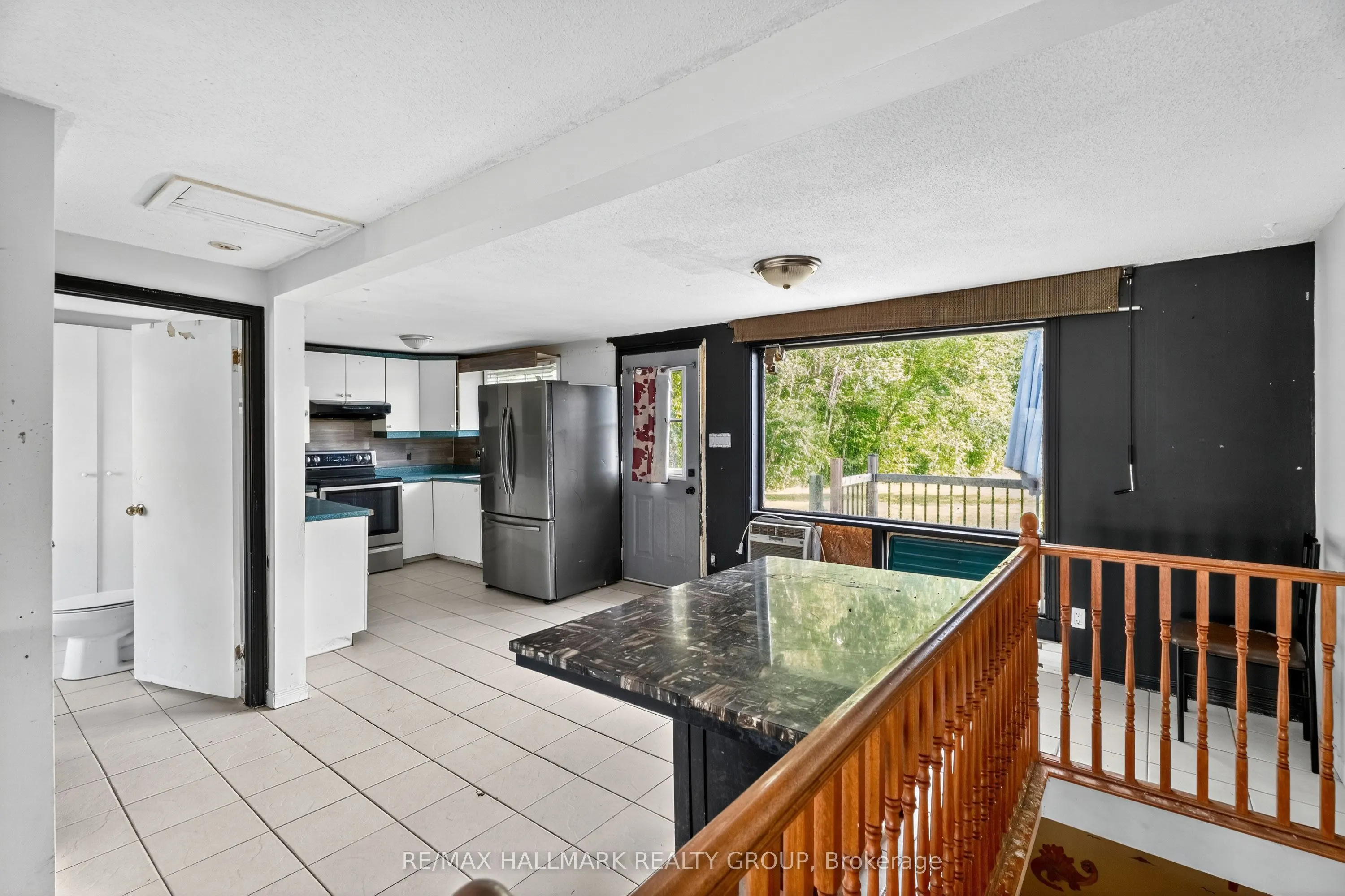 3855 Old Highway 17