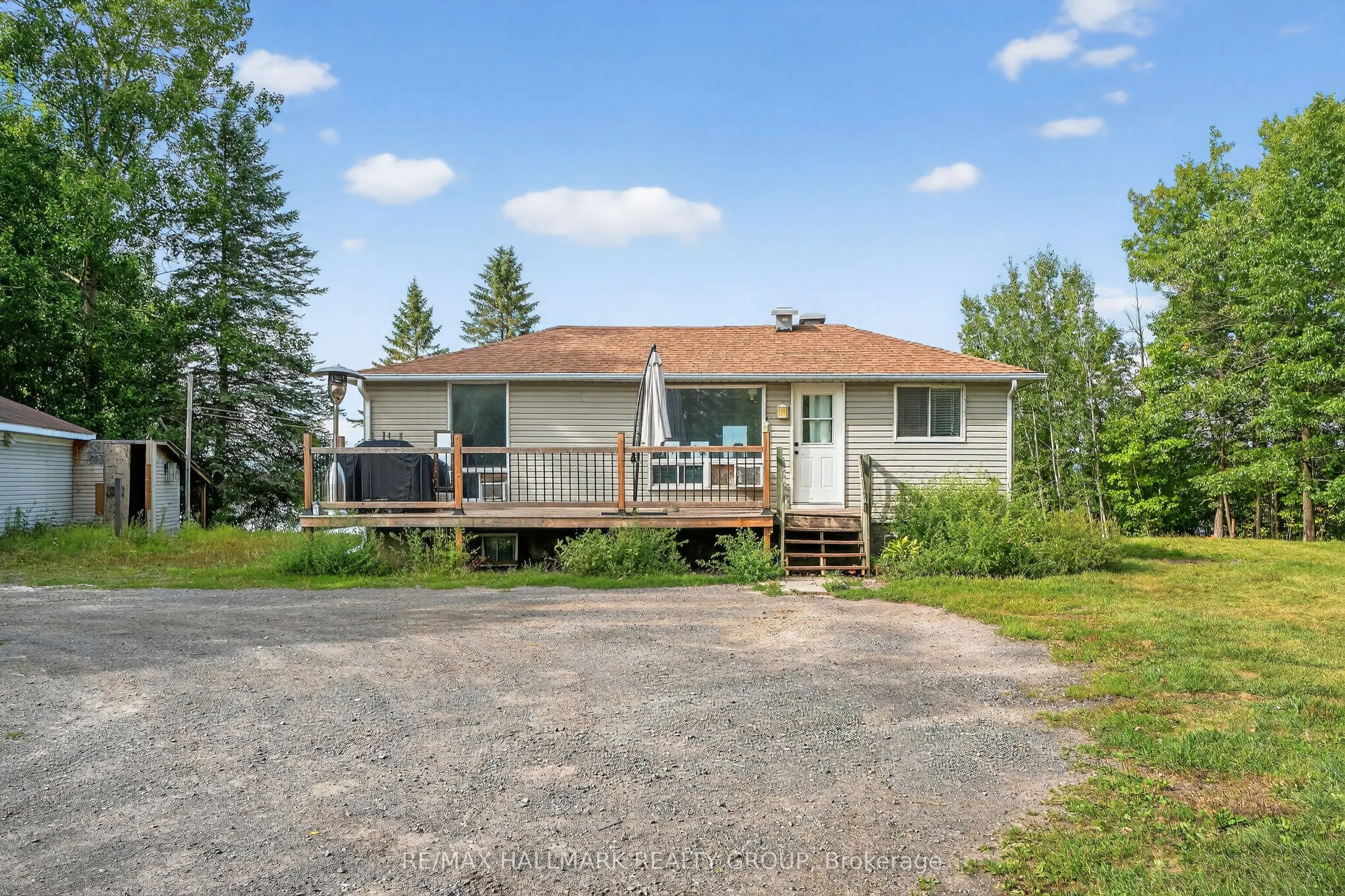 3855 Old Highway 17