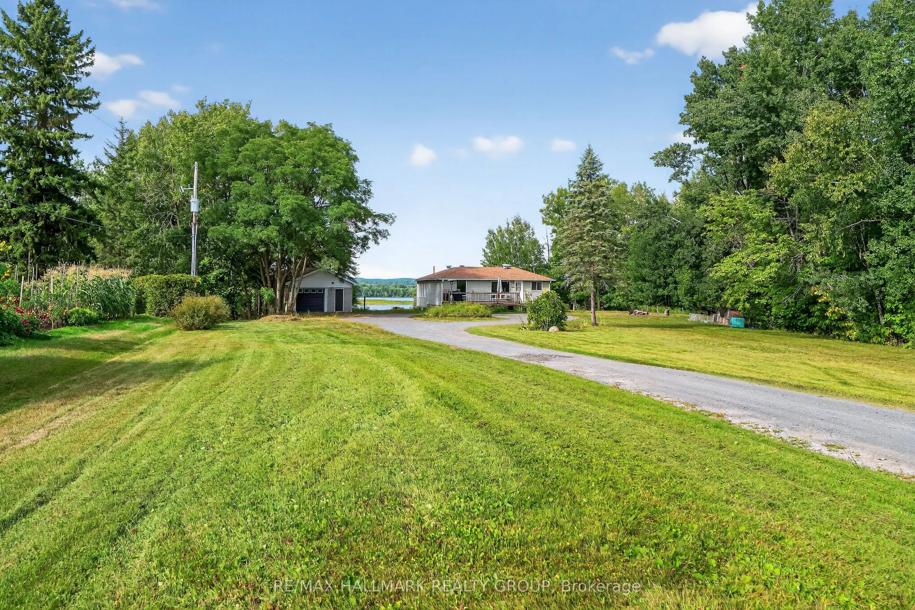 3855 Old Highway 17