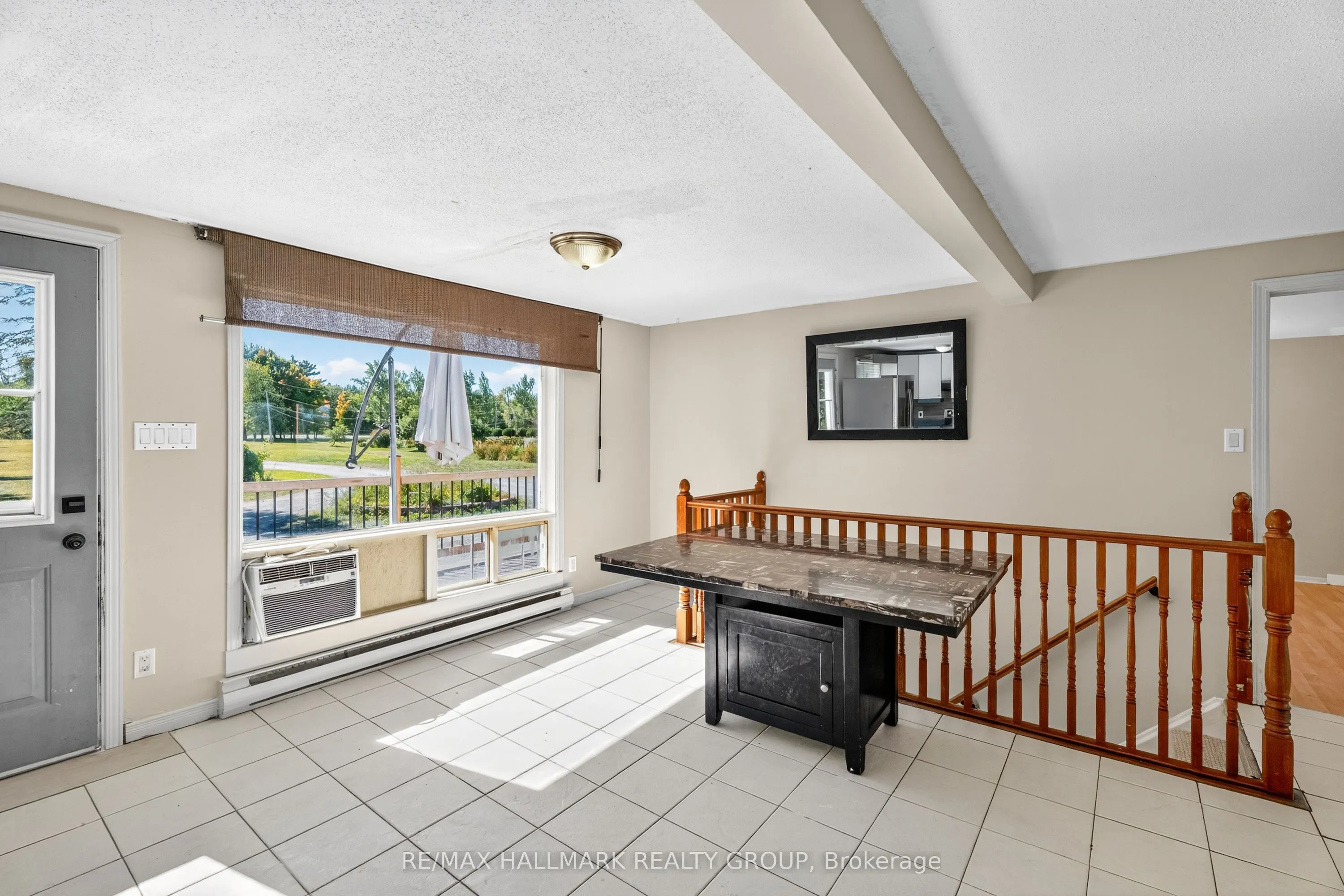 3855 Old Highway 17
