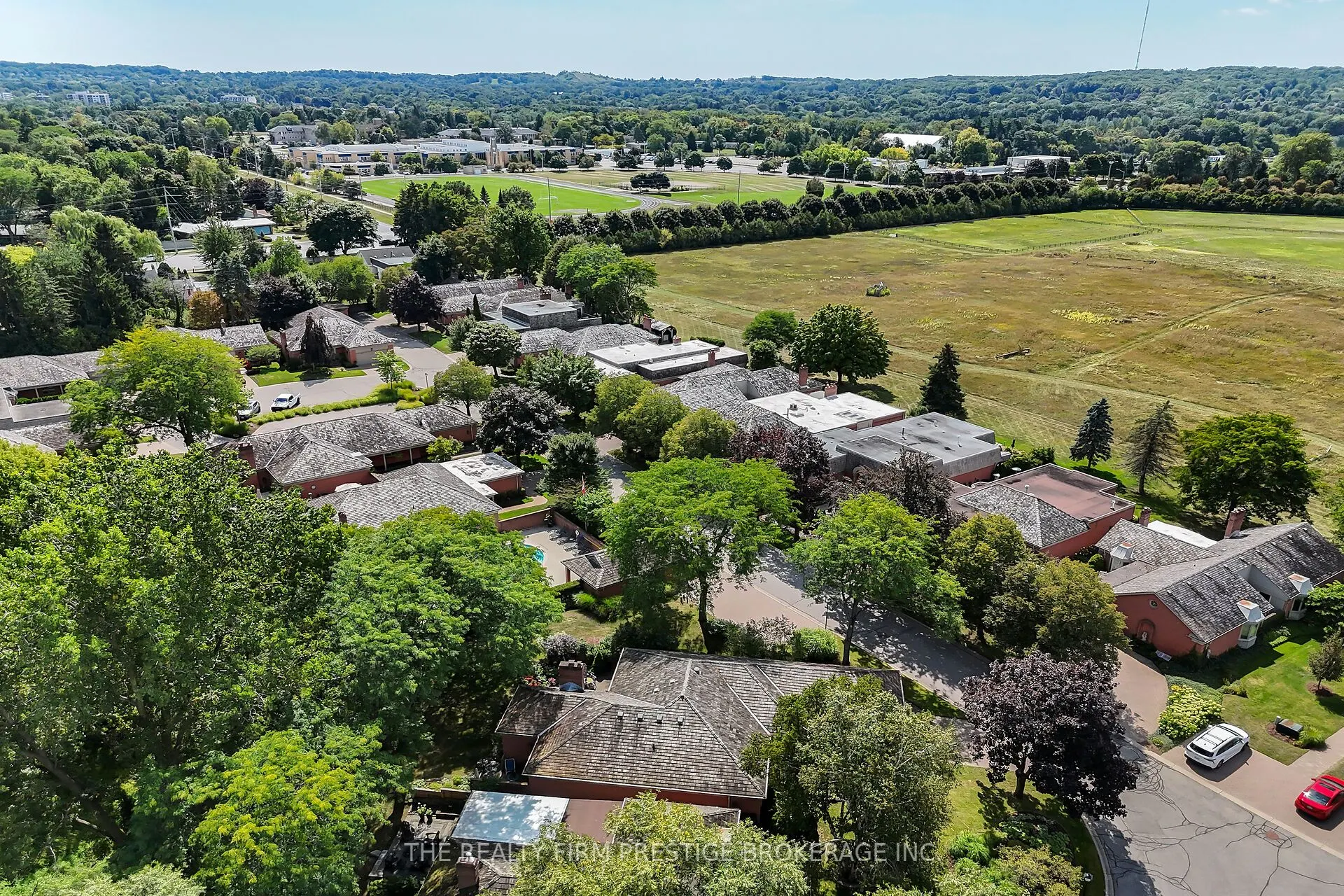 1003 Hunt Club Mews