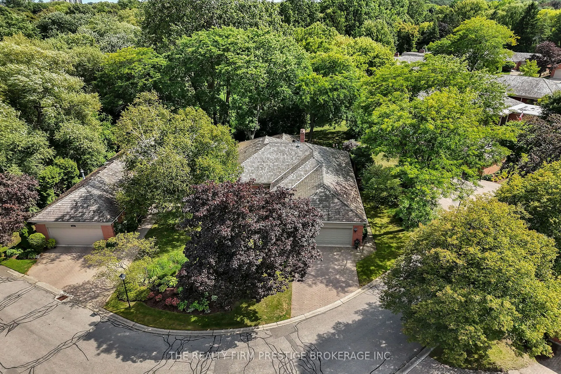 1003 Hunt Club Mews