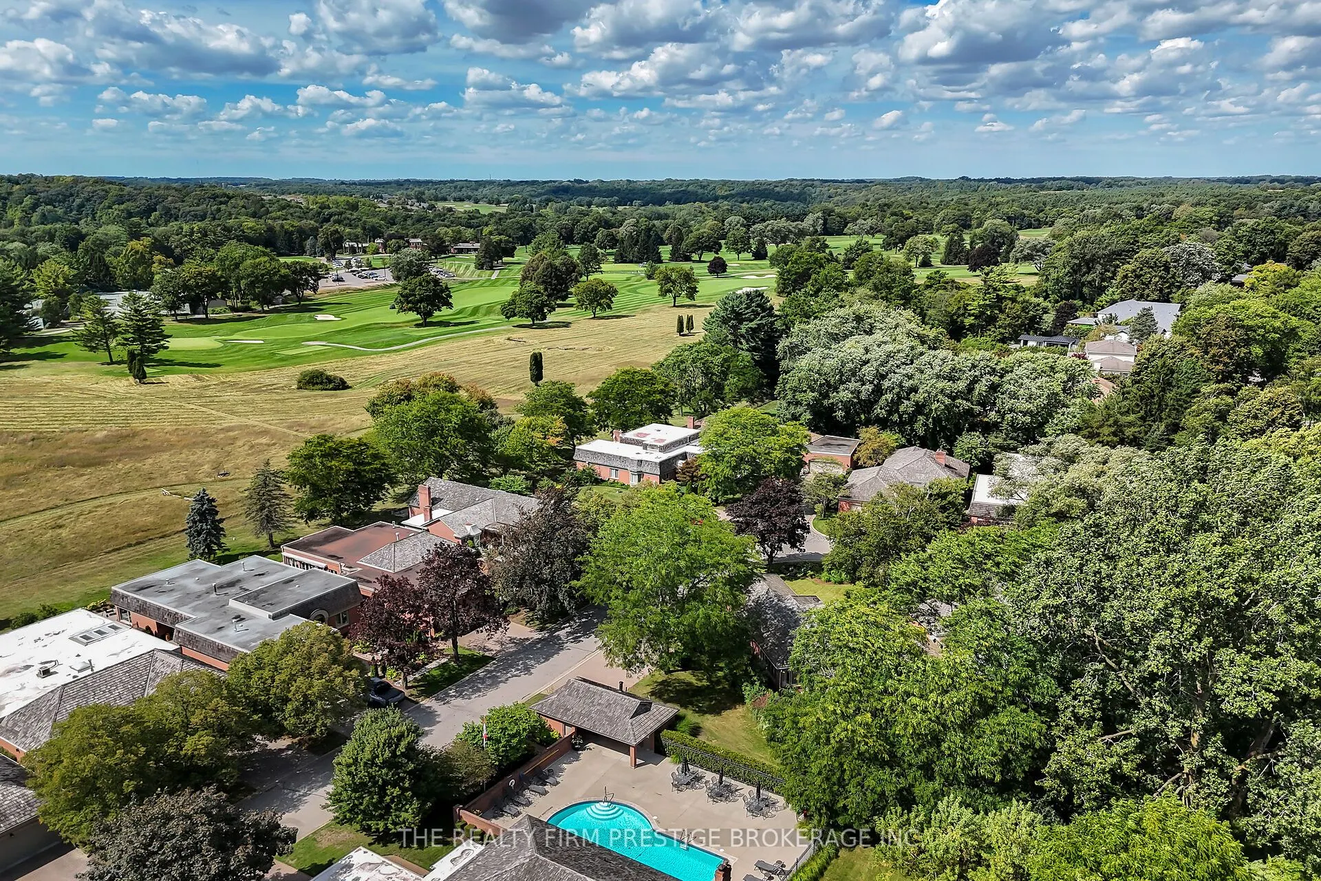 1003 Hunt Club Mews