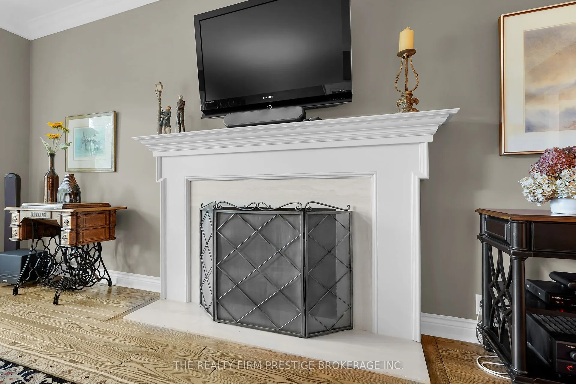1003 Hunt Club Mews