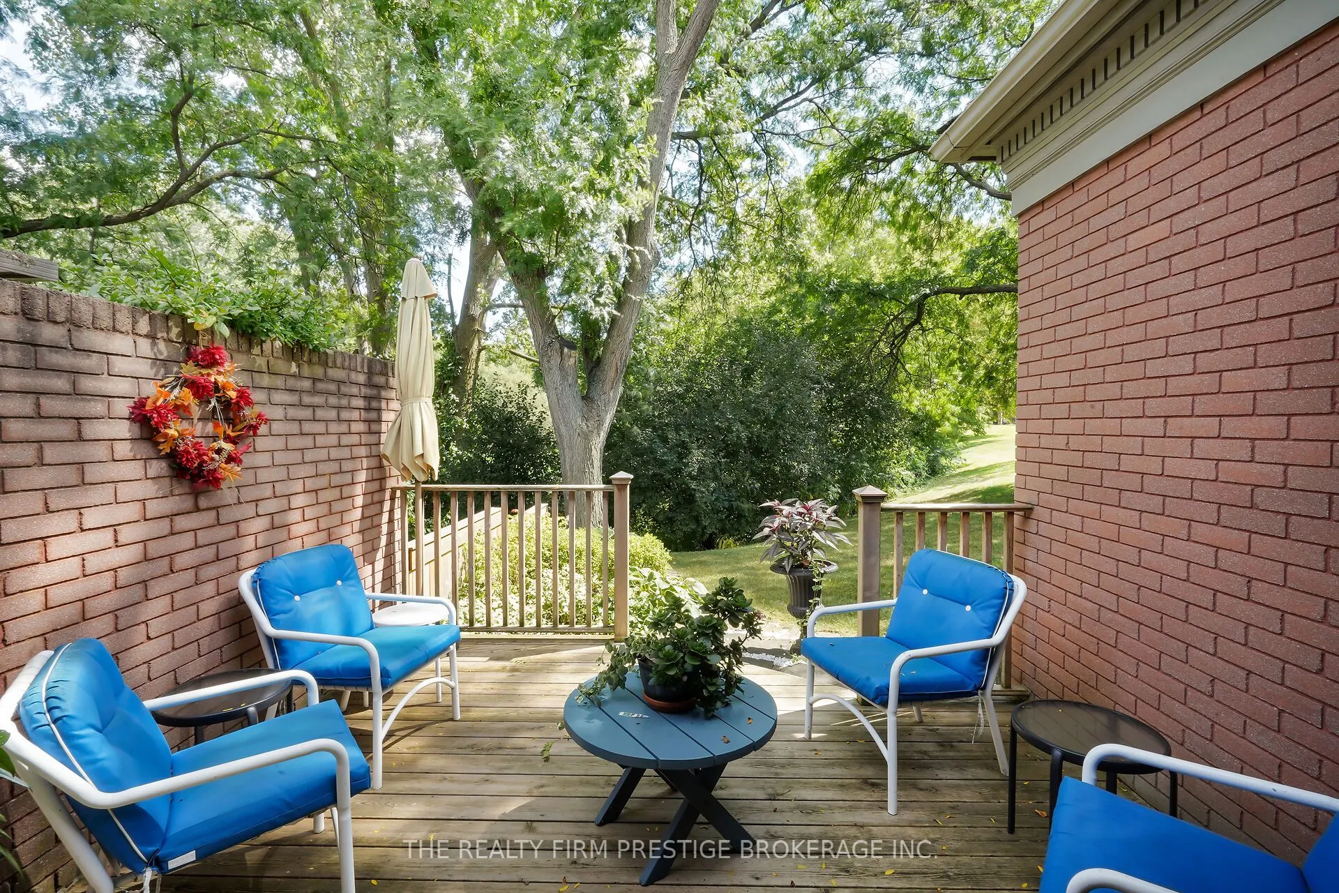1003 Hunt Club Mews