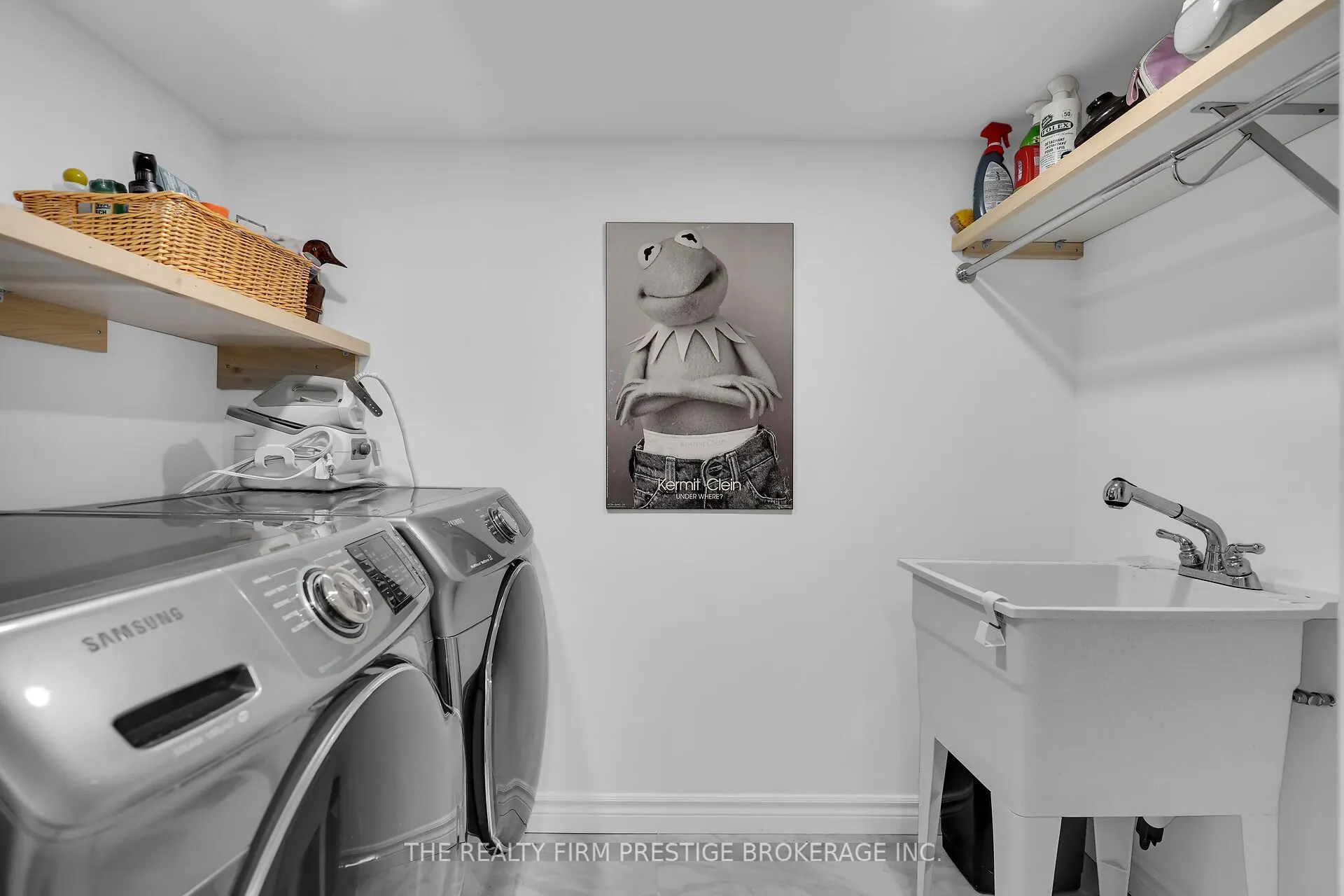 1003 Hunt Club Mews