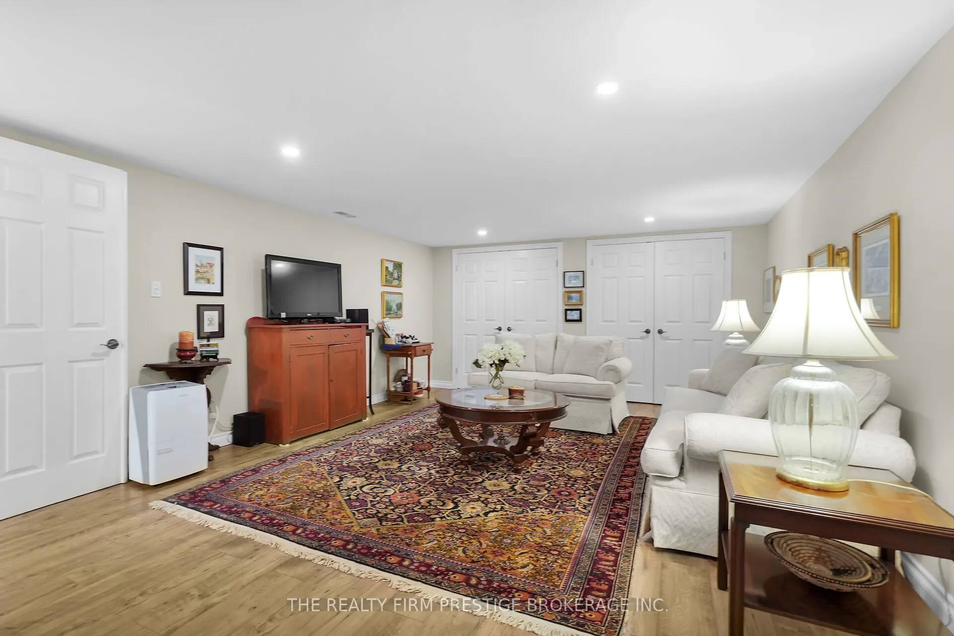 1003 Hunt Club Mews