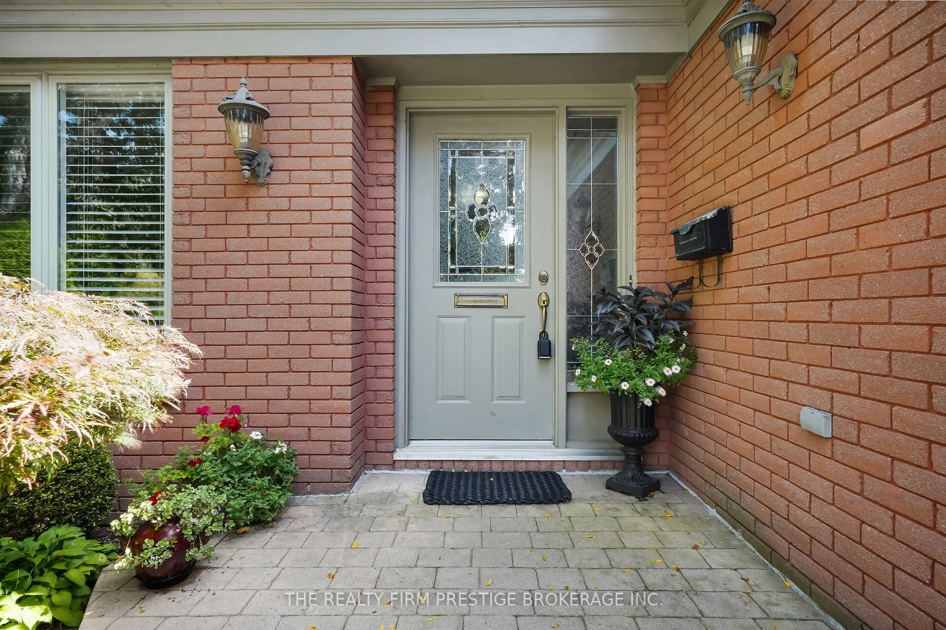1003 Hunt Club Mews