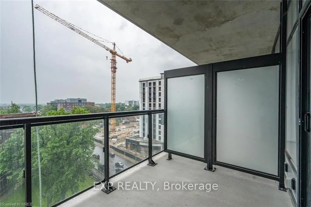 15 Queen Street S, #805