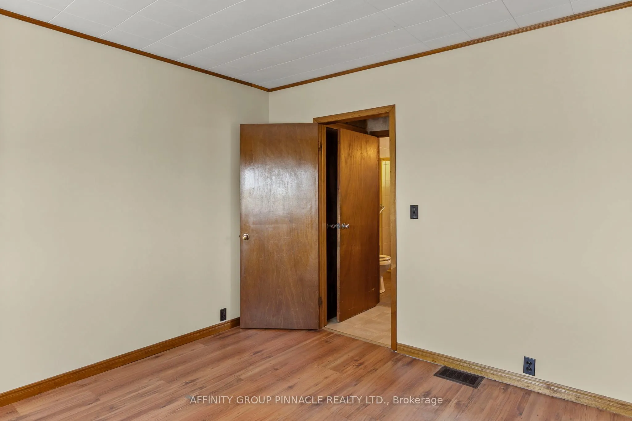 572 County Rd 8 Road