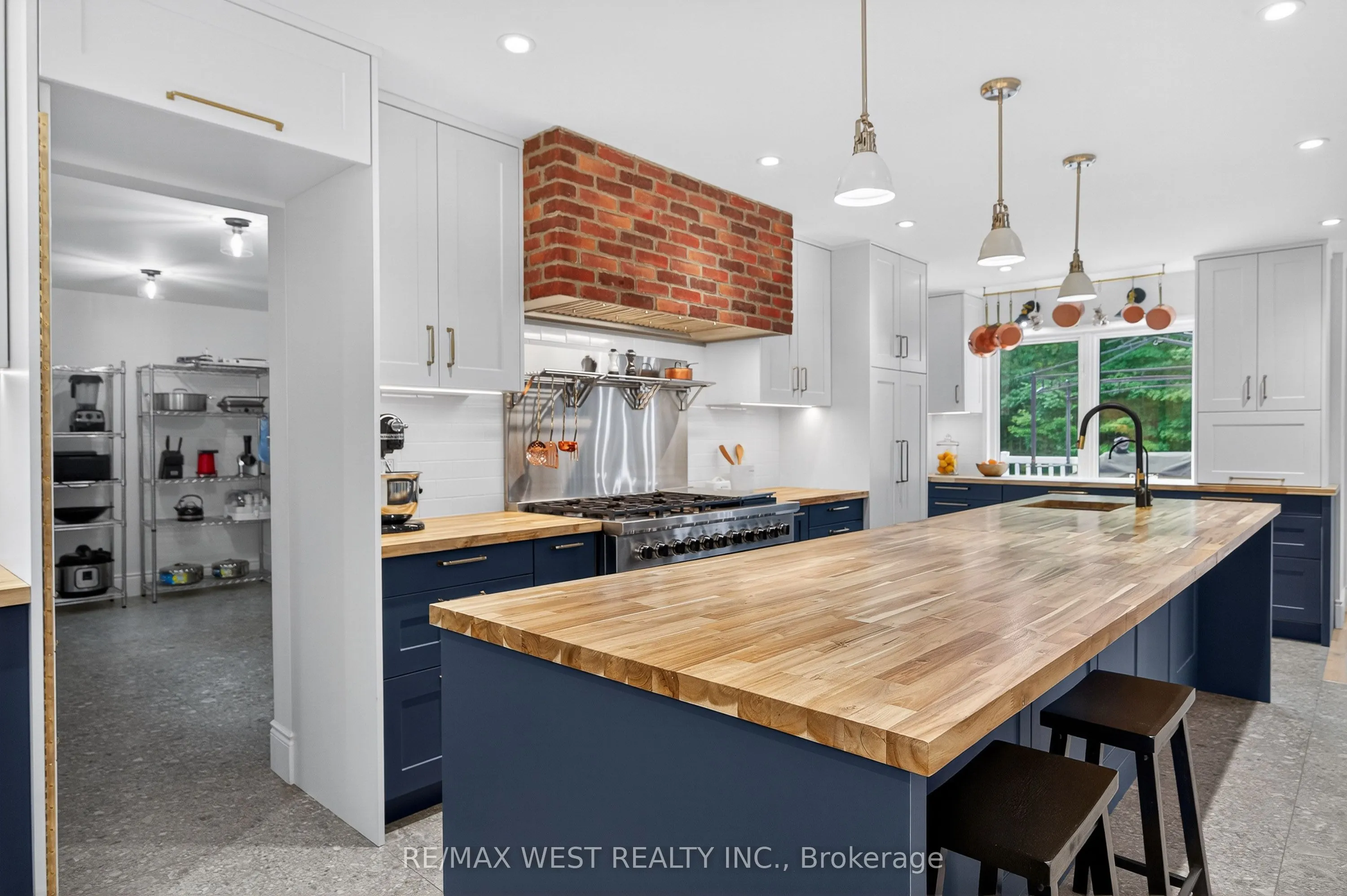 398 Sandy Hook Road