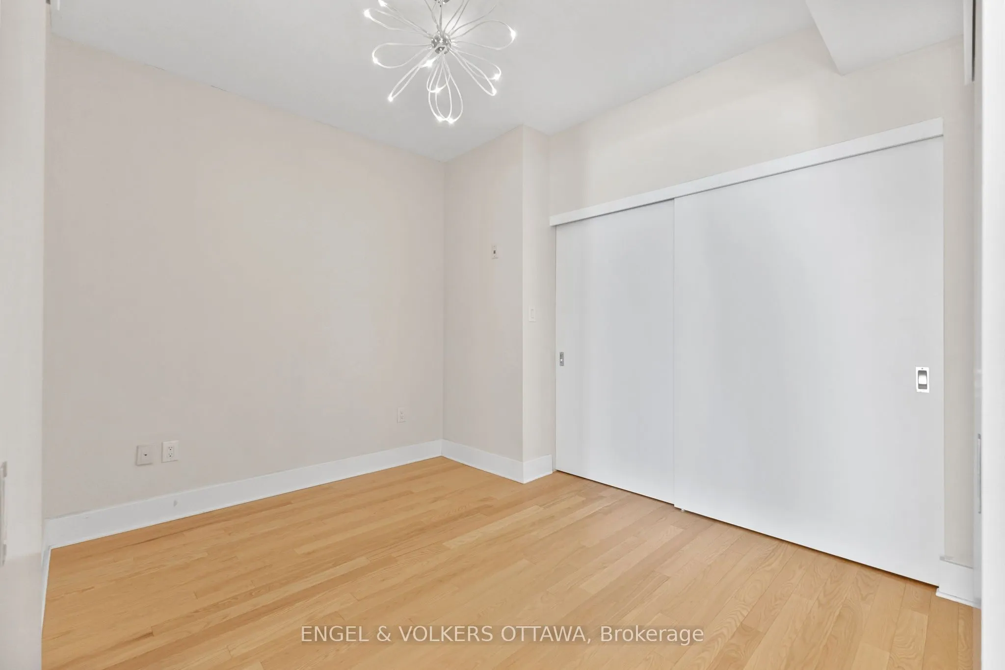 101 Richmond Road, #503