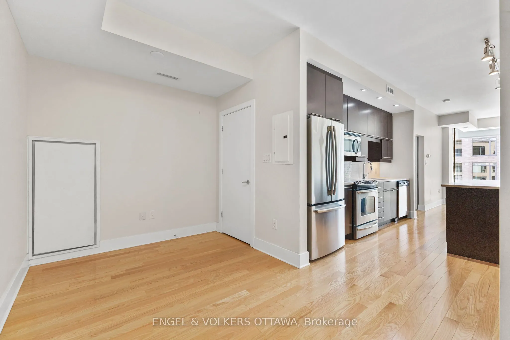 101 Richmond Road, #503