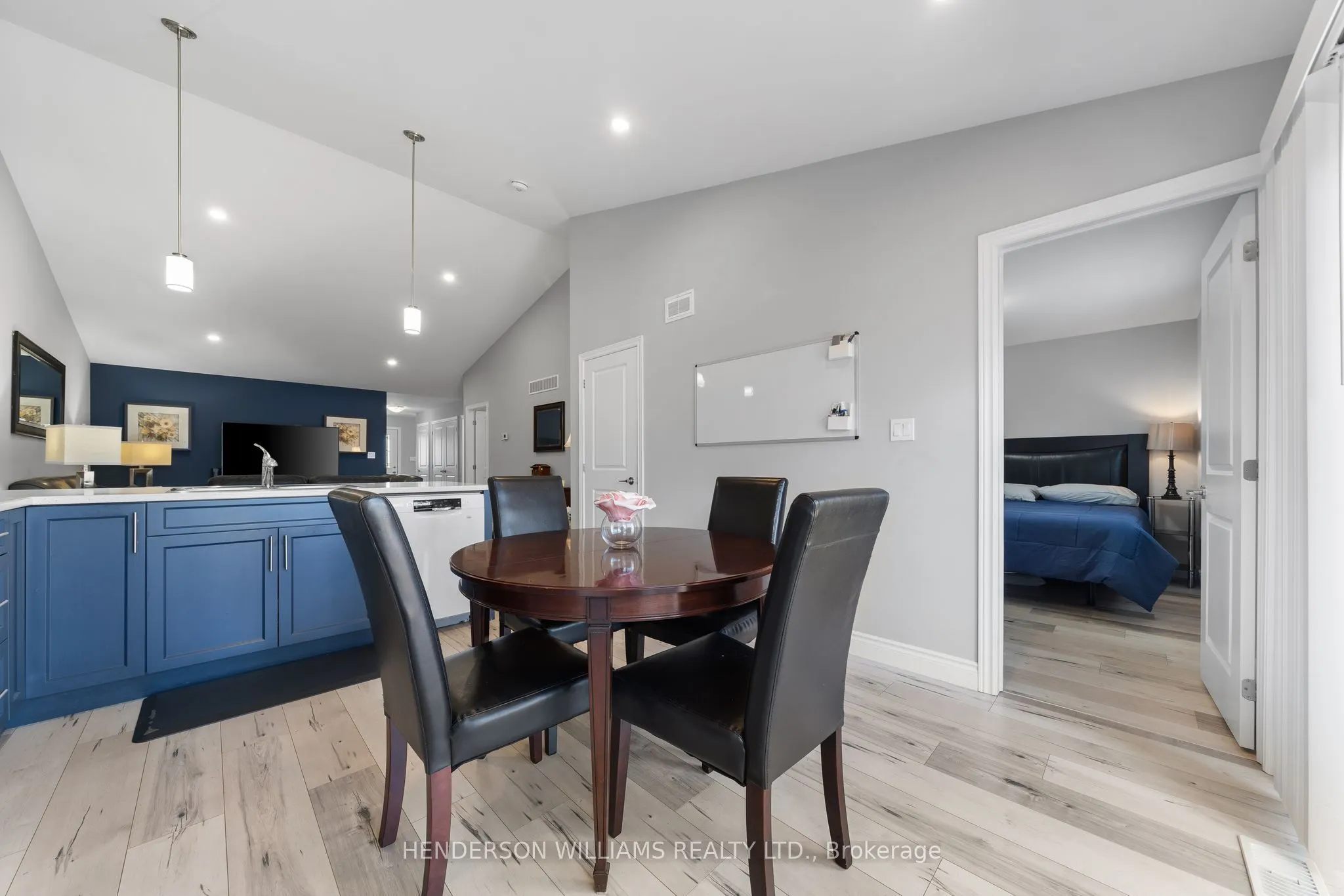 84 Farrington Crescent