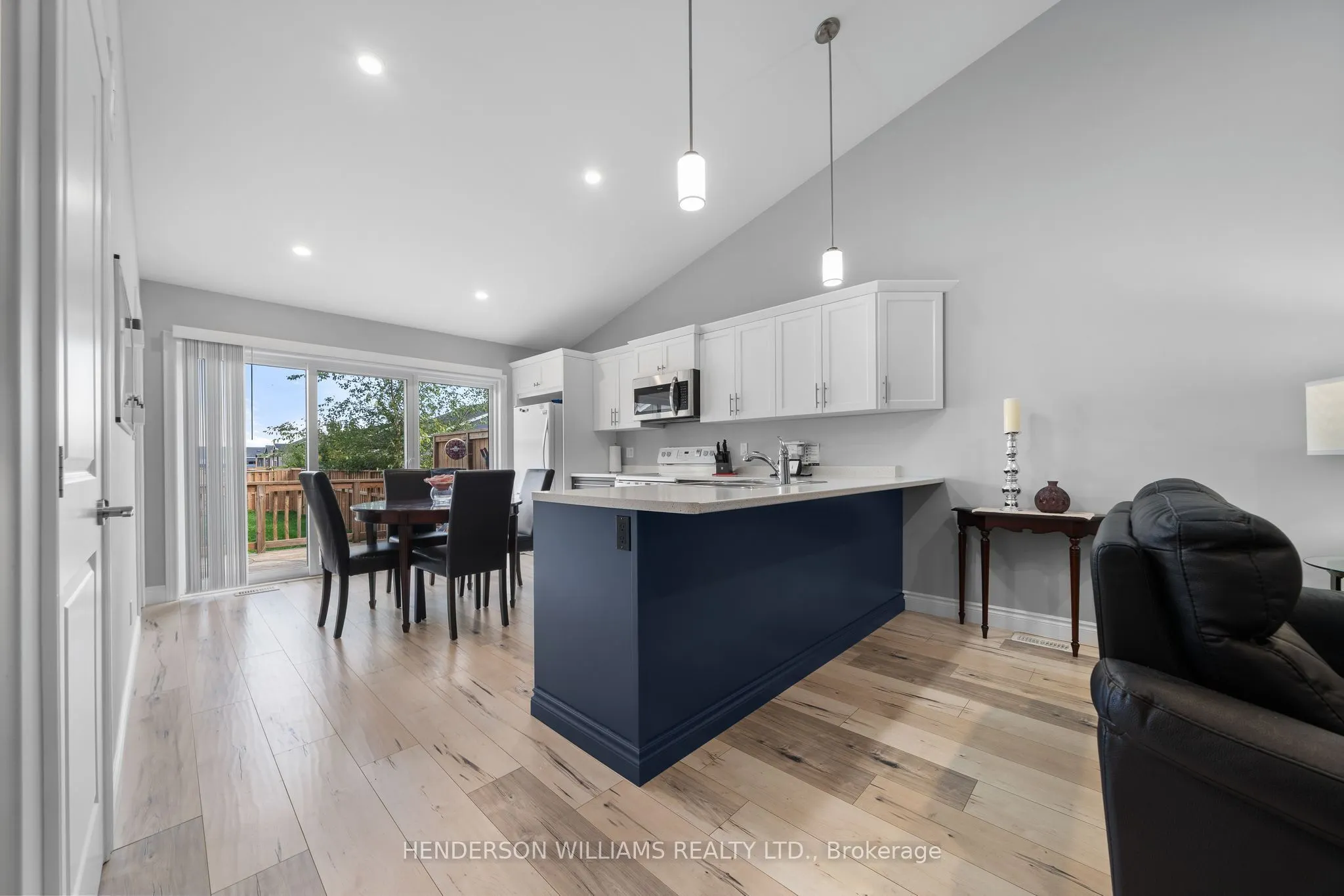 84 Farrington Crescent