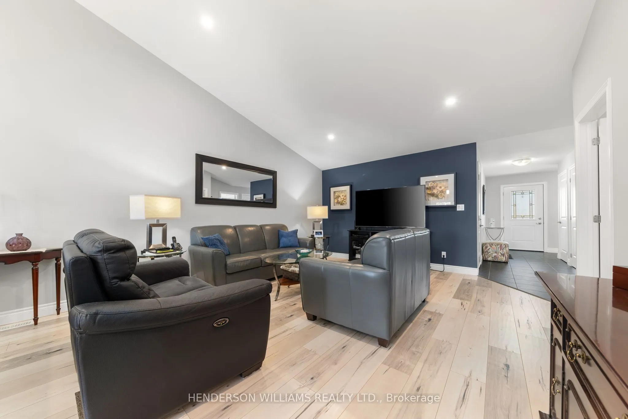 84 Farrington Crescent