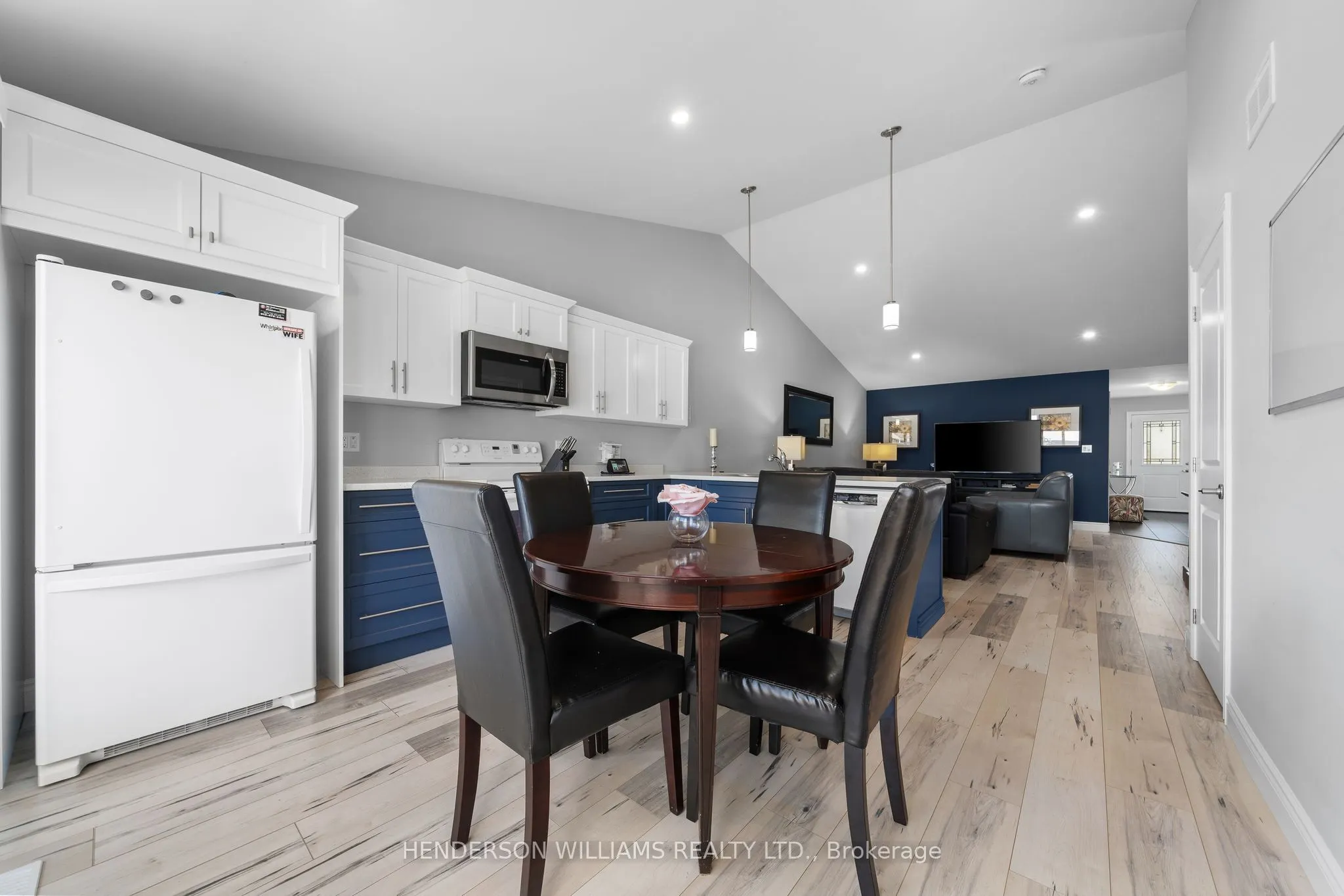 84 Farrington Crescent