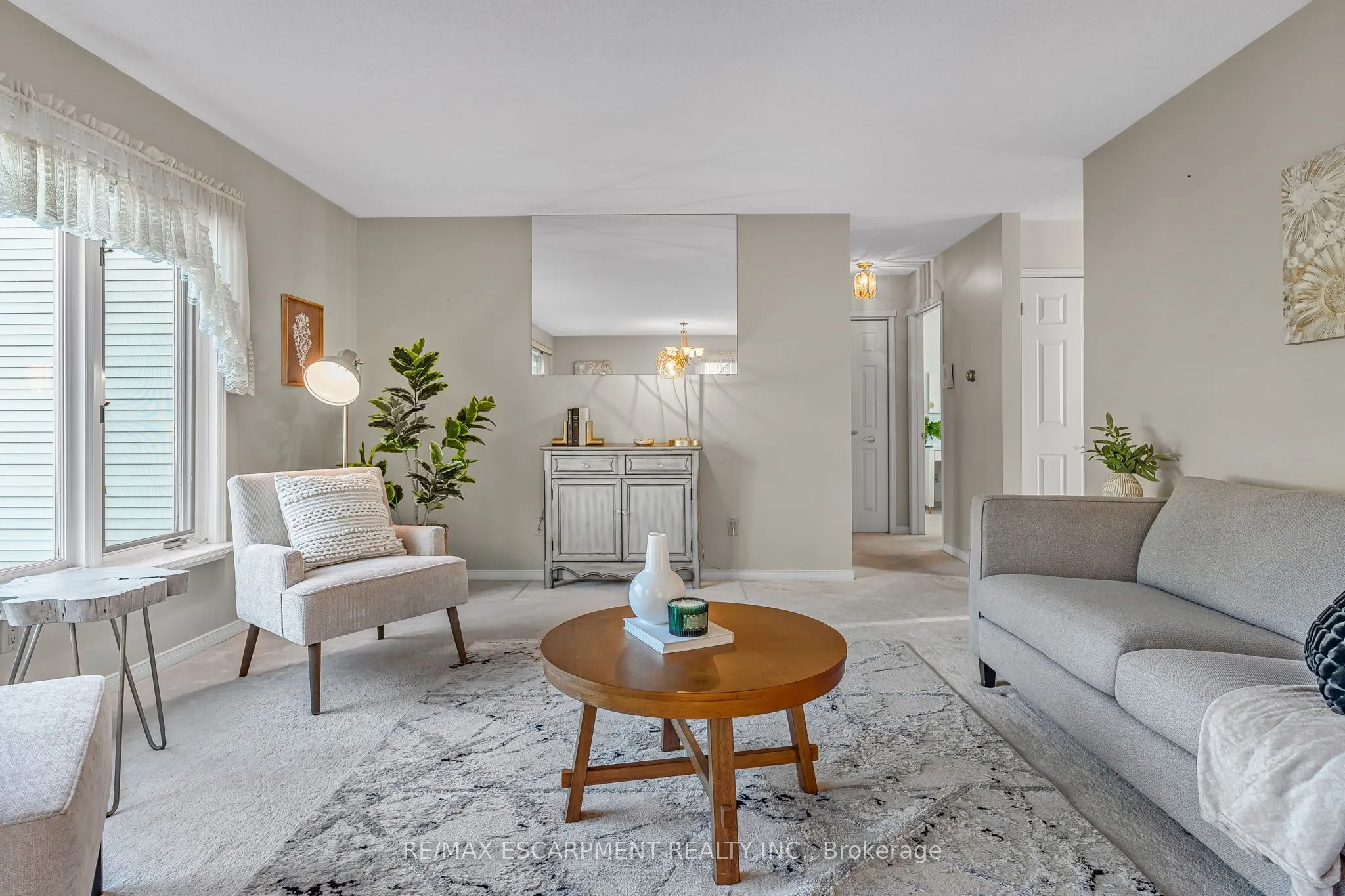 8 Garden Drive, #4
