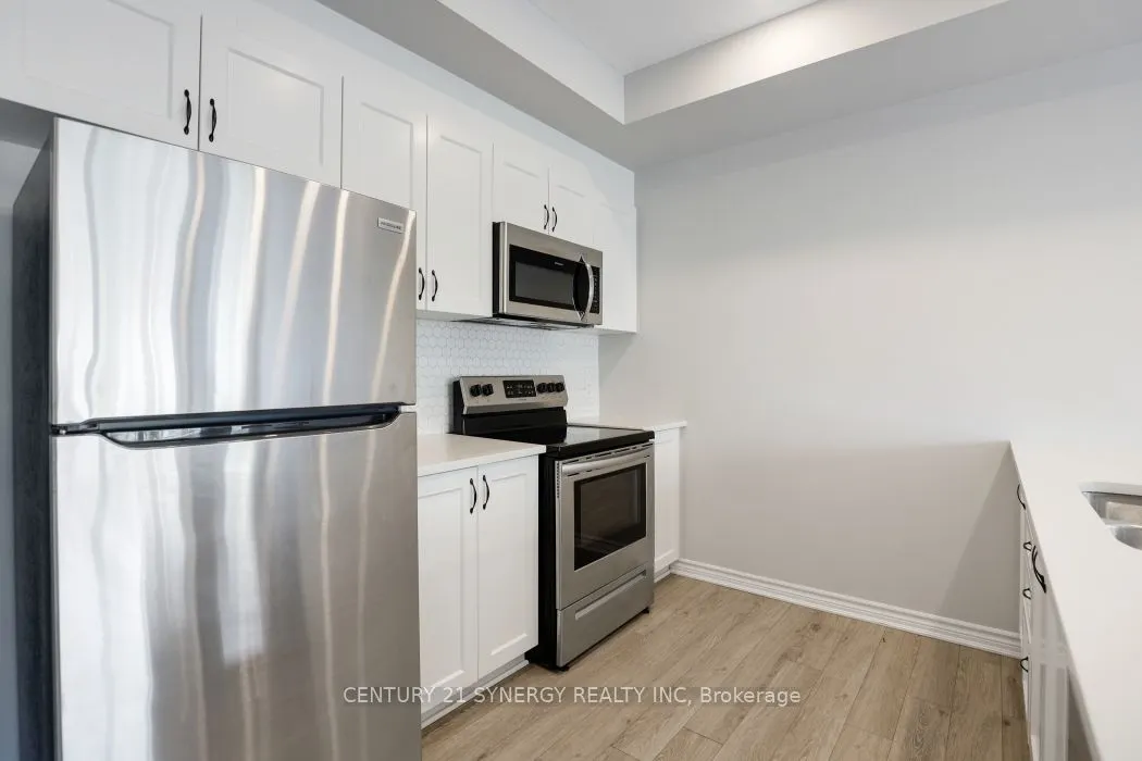 816 Mikinak Road S, #816