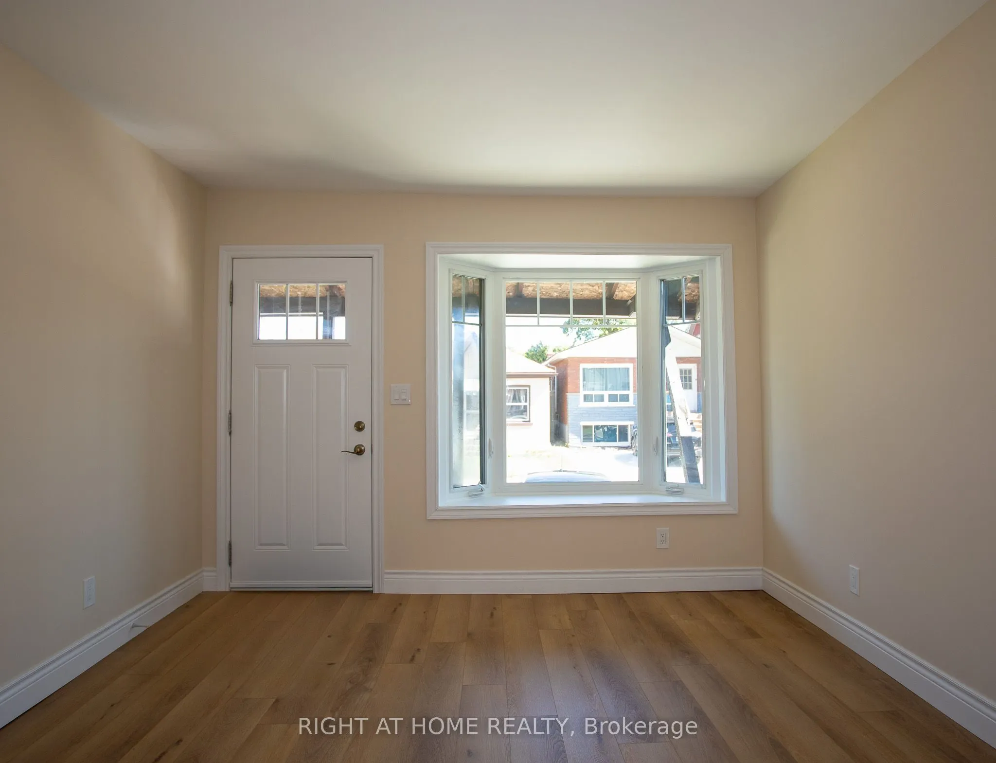 11 Robins Avenue