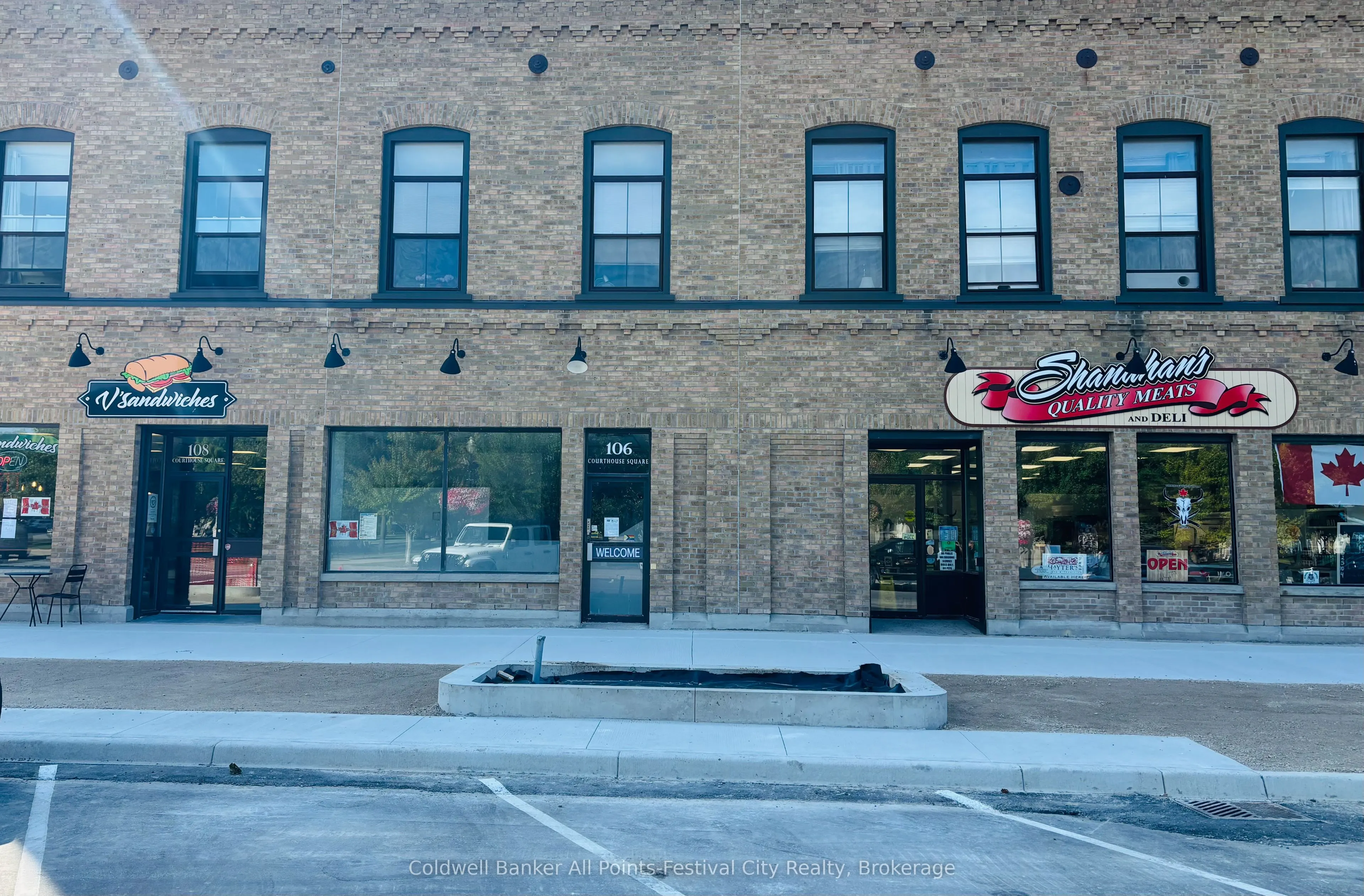 106 Courthouse Square