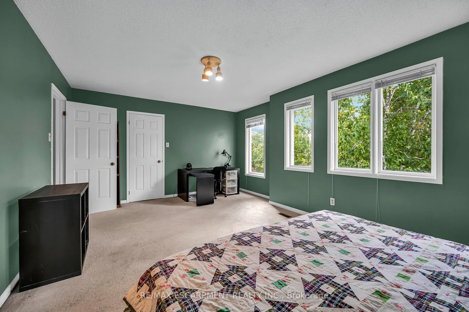 70 Golfview Crescent