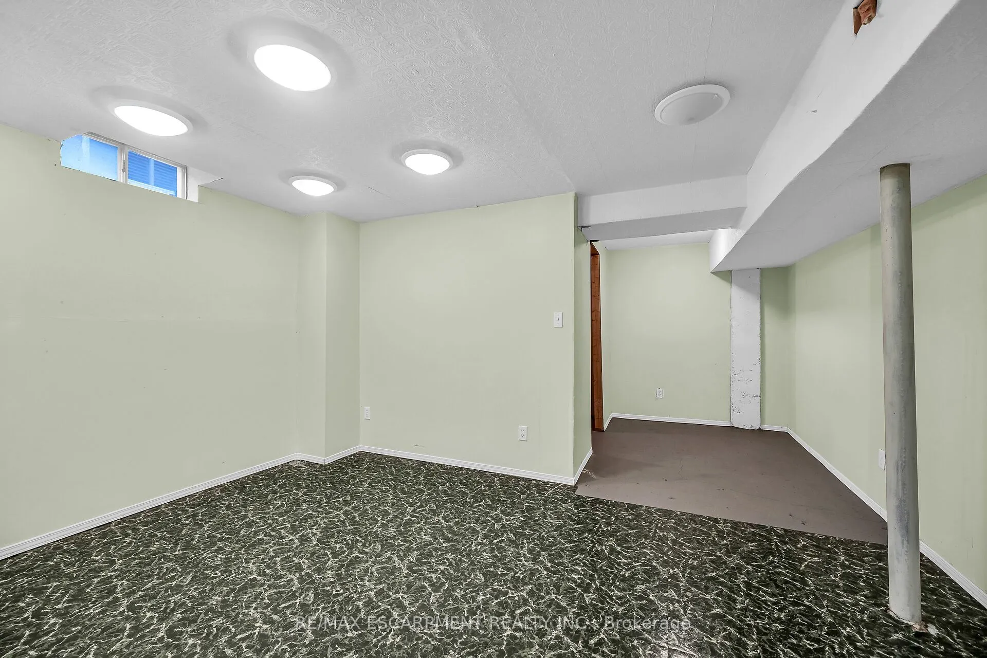 70 Golfview Crescent