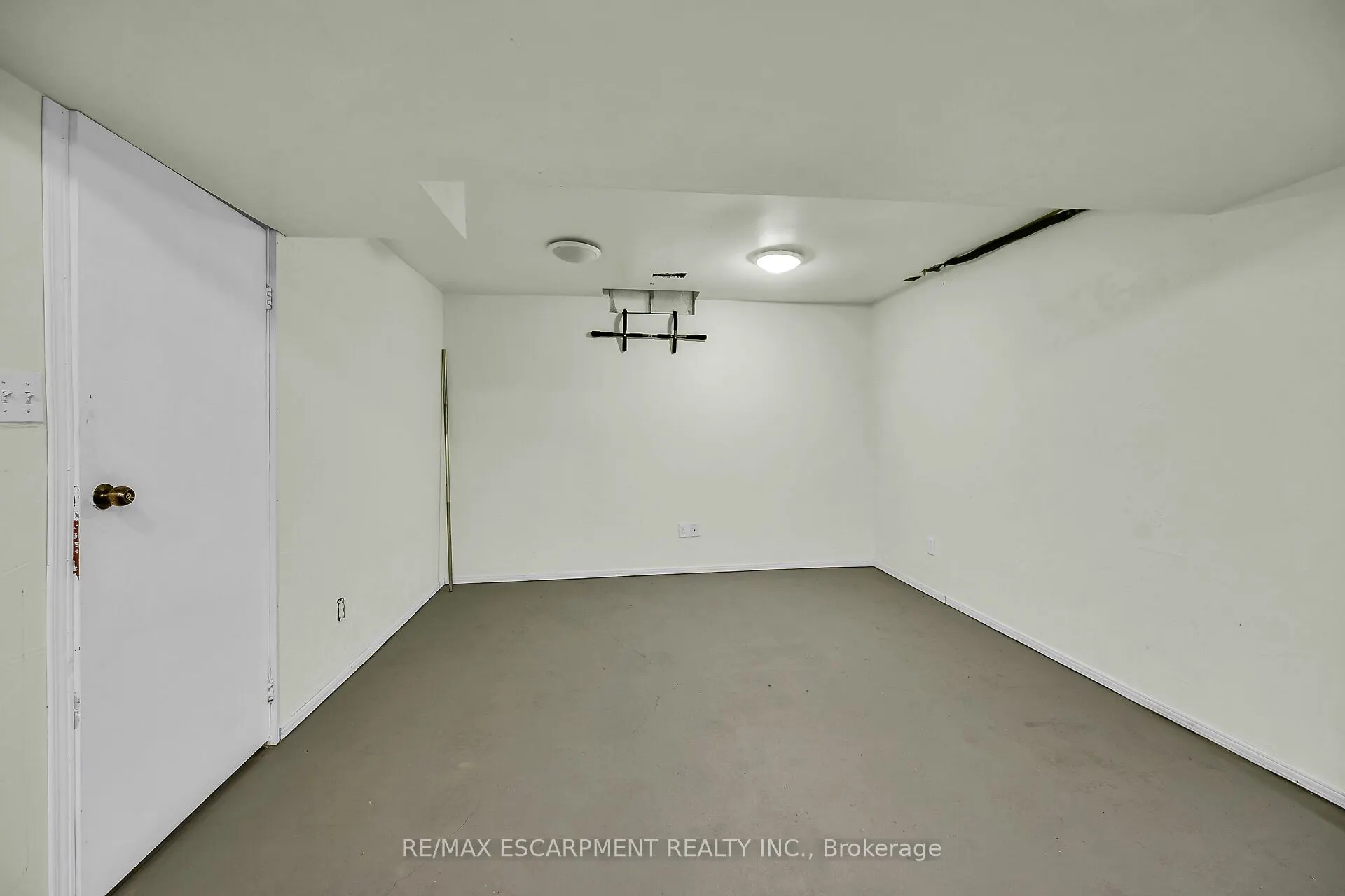 70 Golfview Crescent