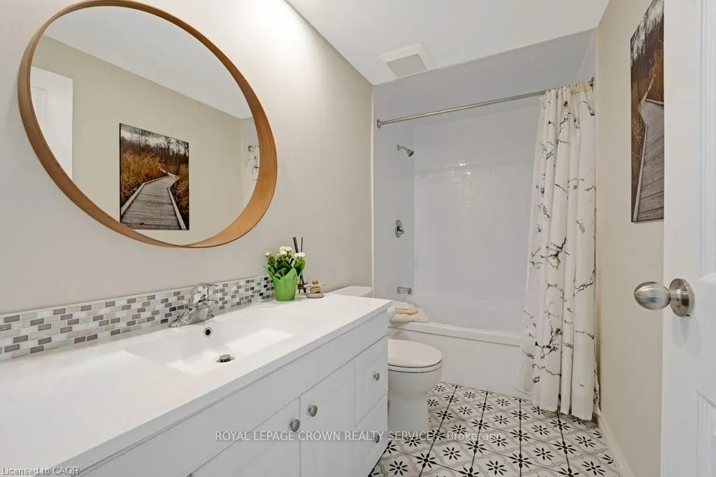 220 Salisbury Avenue, #22