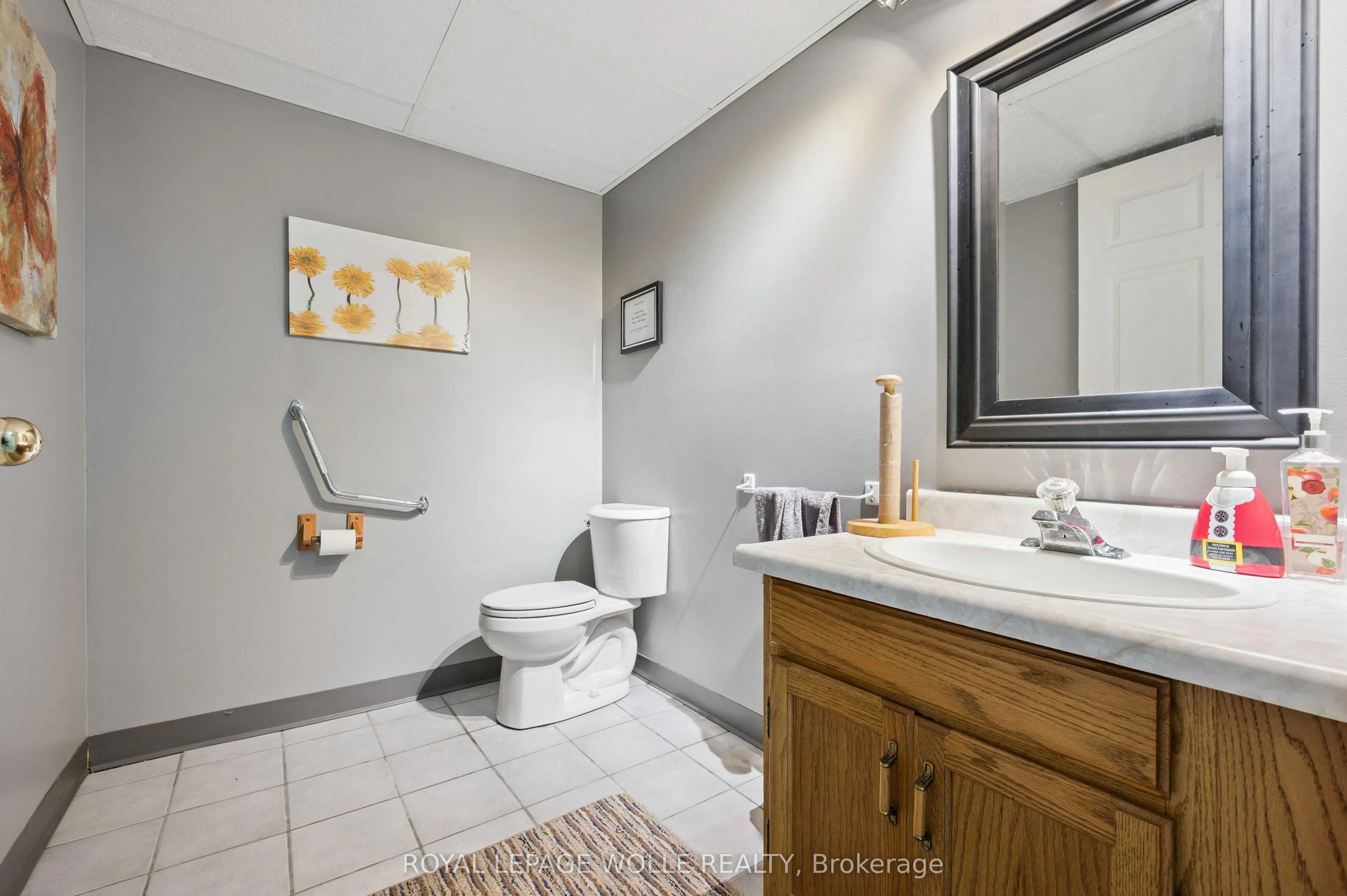 1080 Isabella Street, ##2