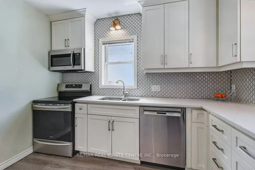 56 John Street W