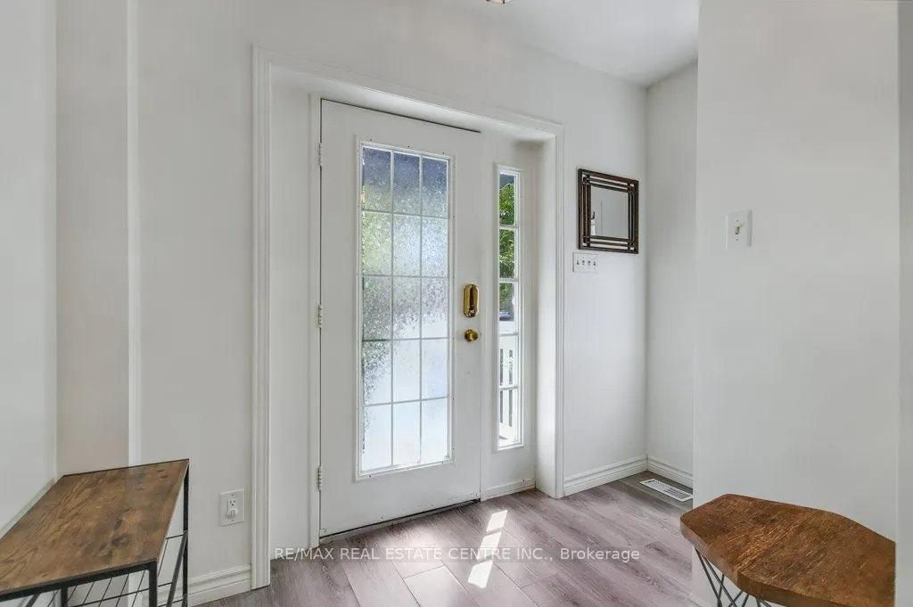 56 John Street W