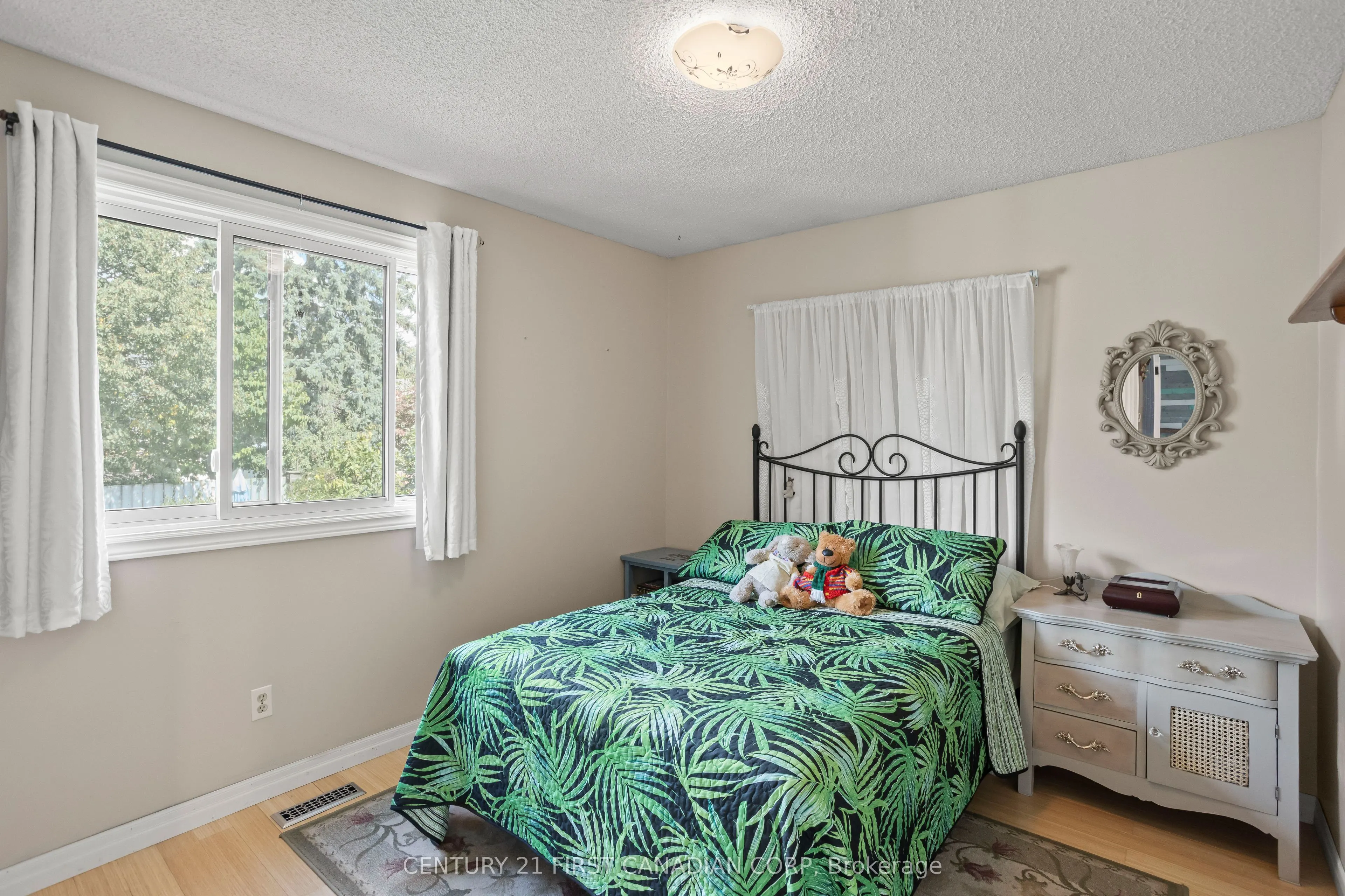 57 Tumbleweed Crescent