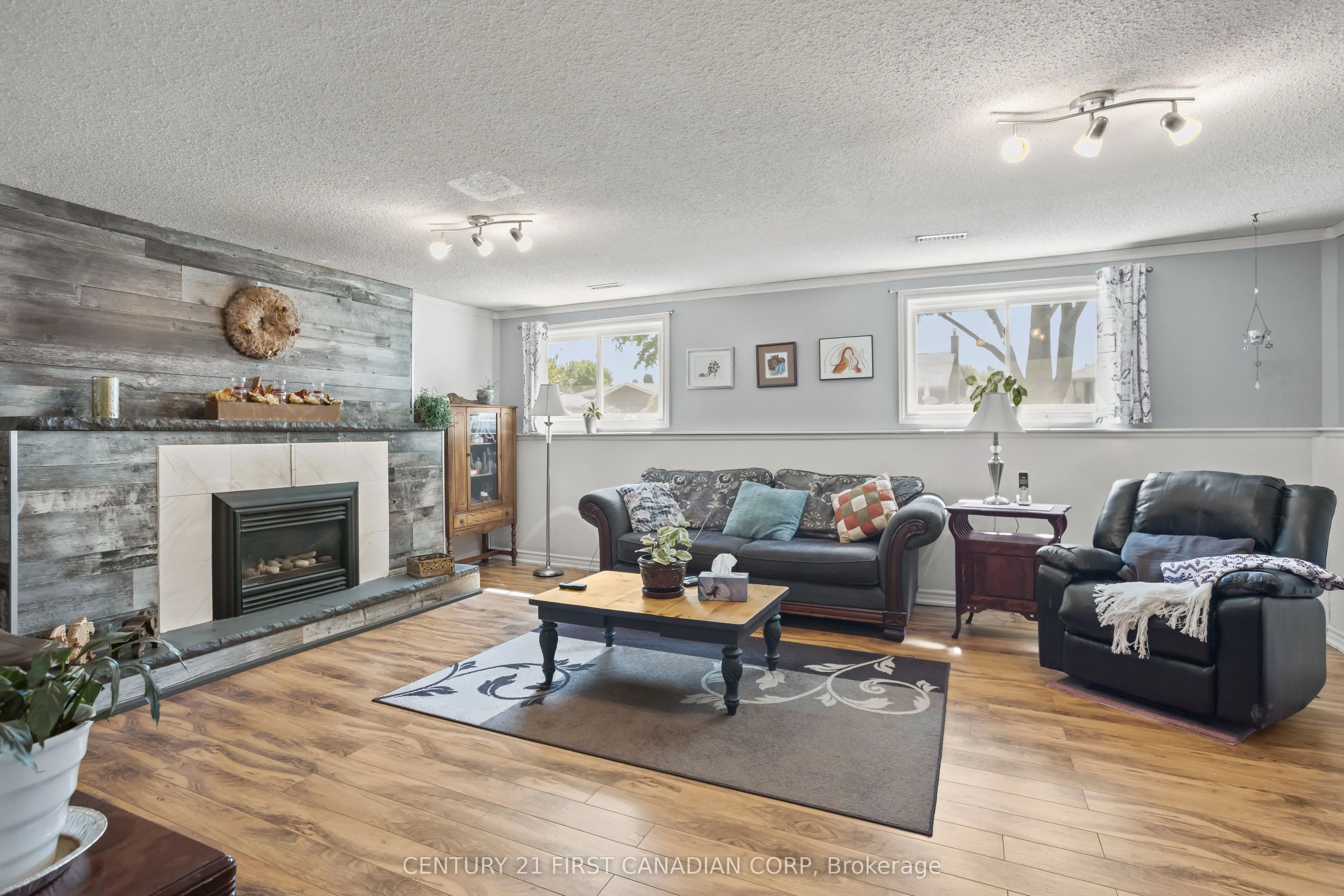 57 Tumbleweed Crescent