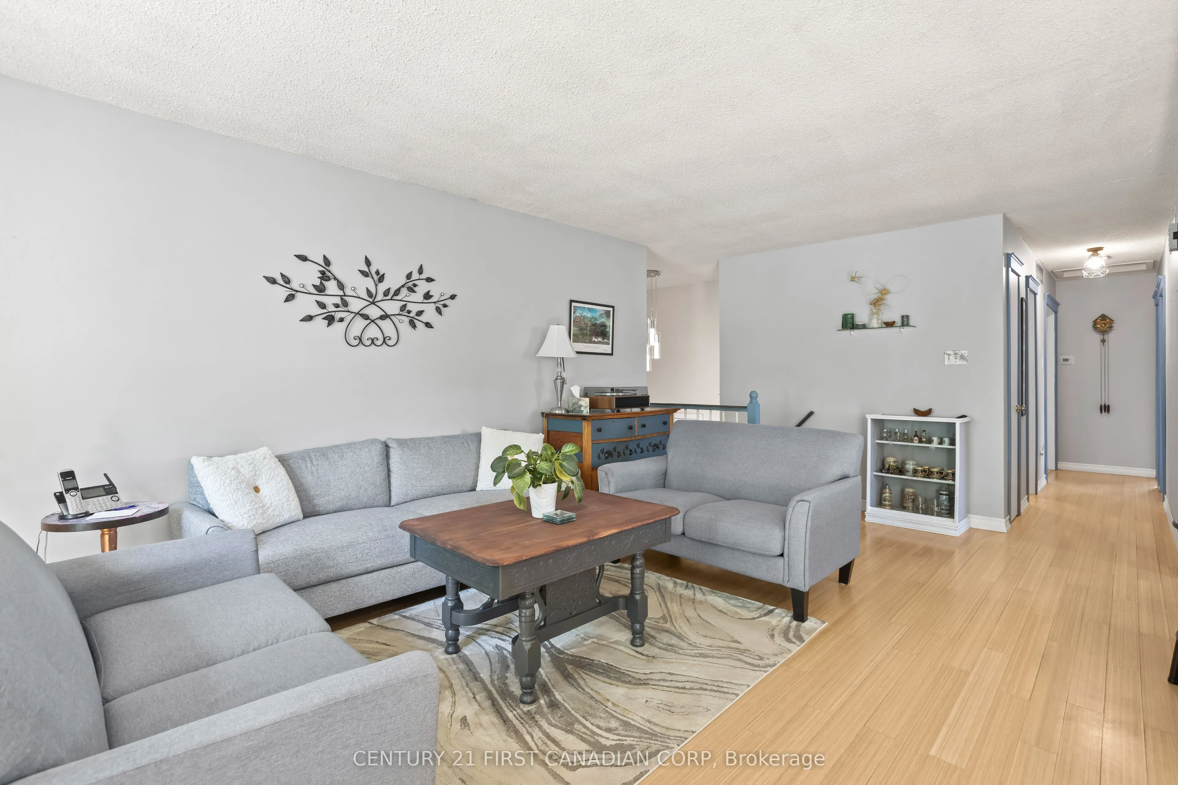 57 Tumbleweed Crescent