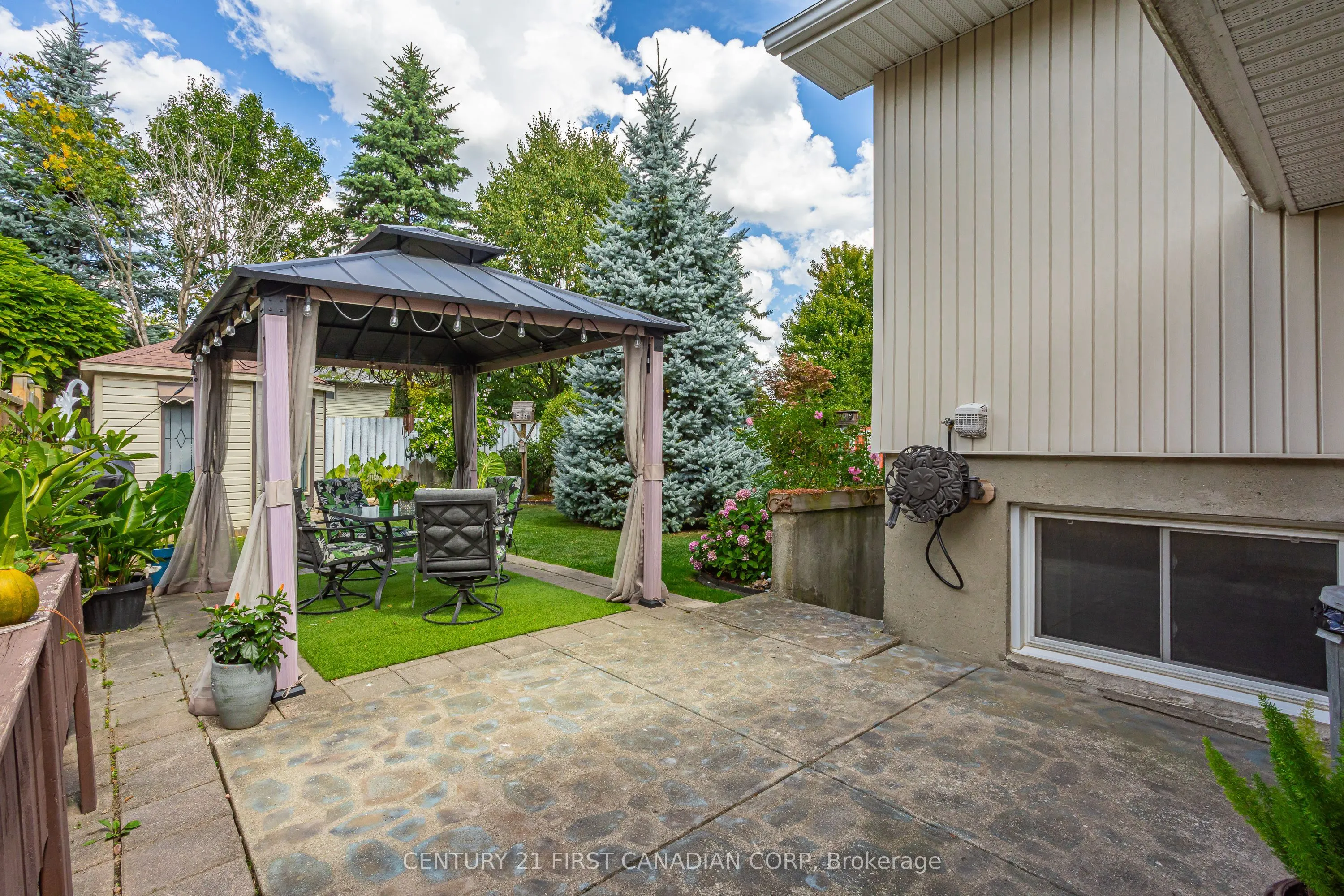 57 Tumbleweed Crescent