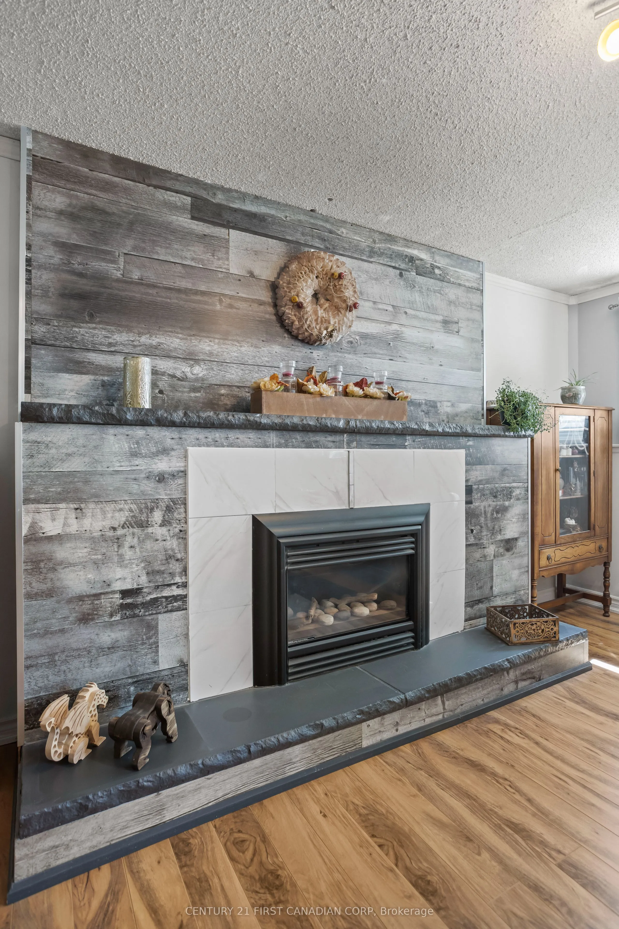 57 Tumbleweed Crescent