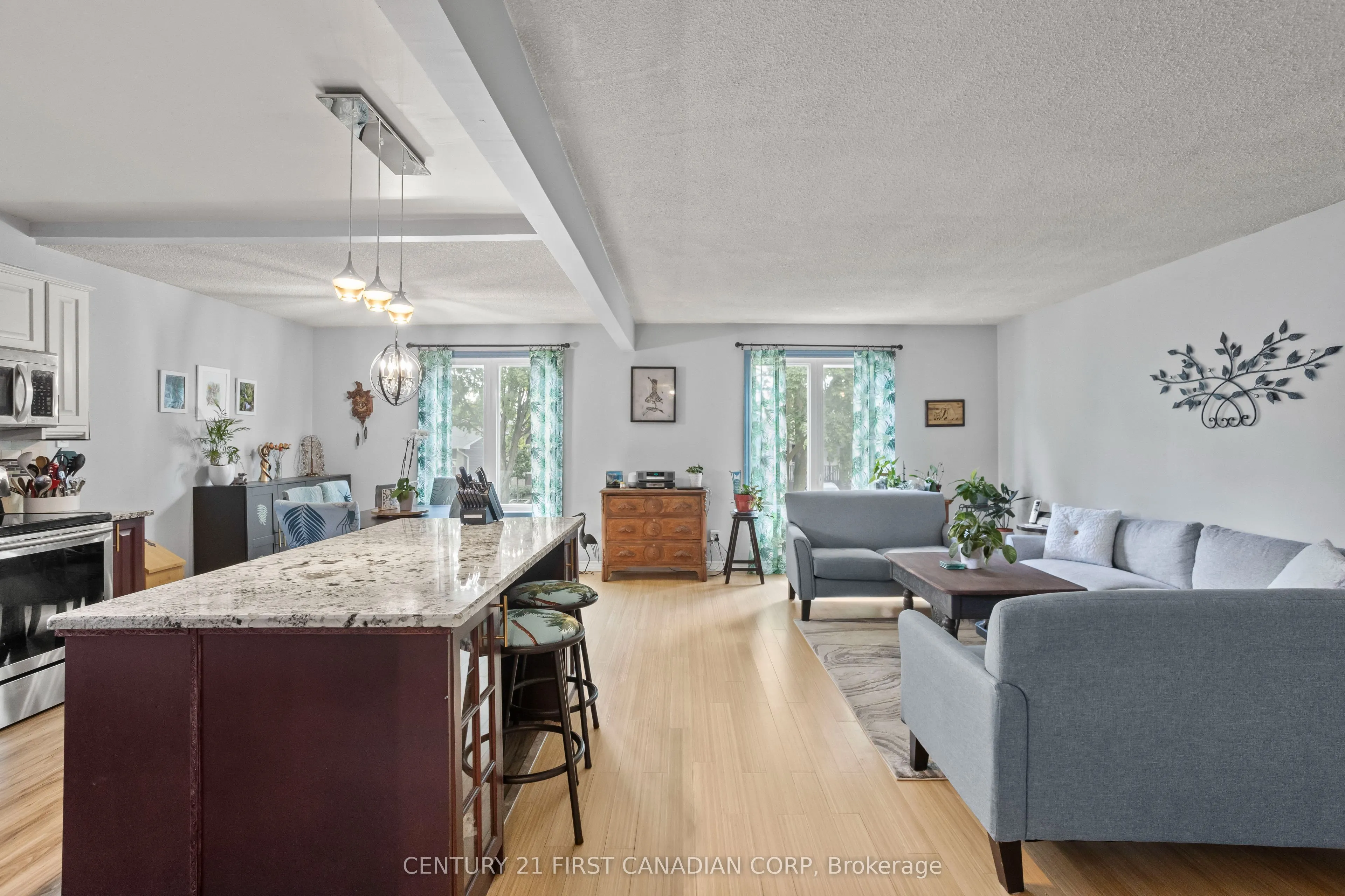 57 Tumbleweed Crescent