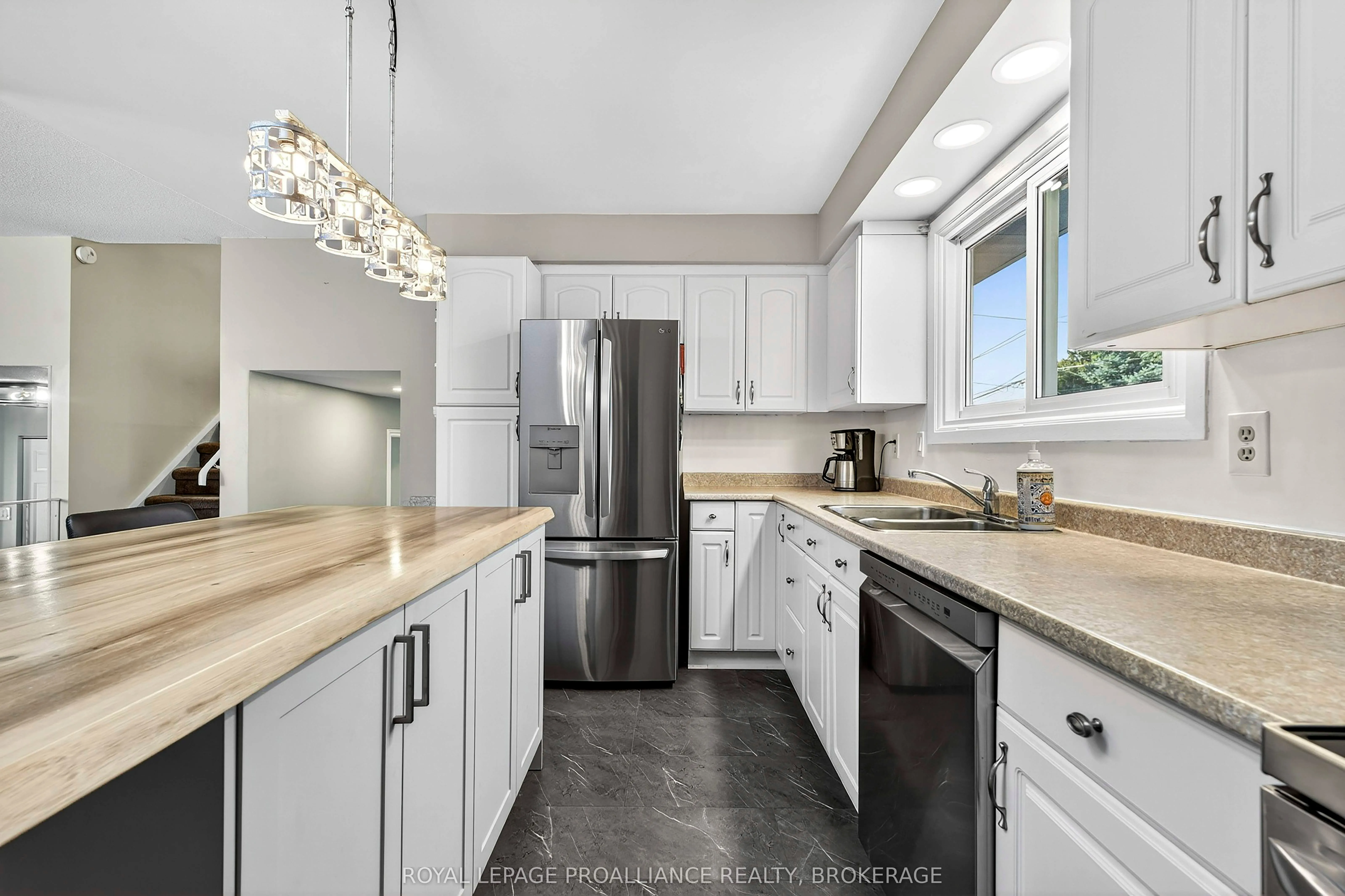 866 Pembridge Crescent