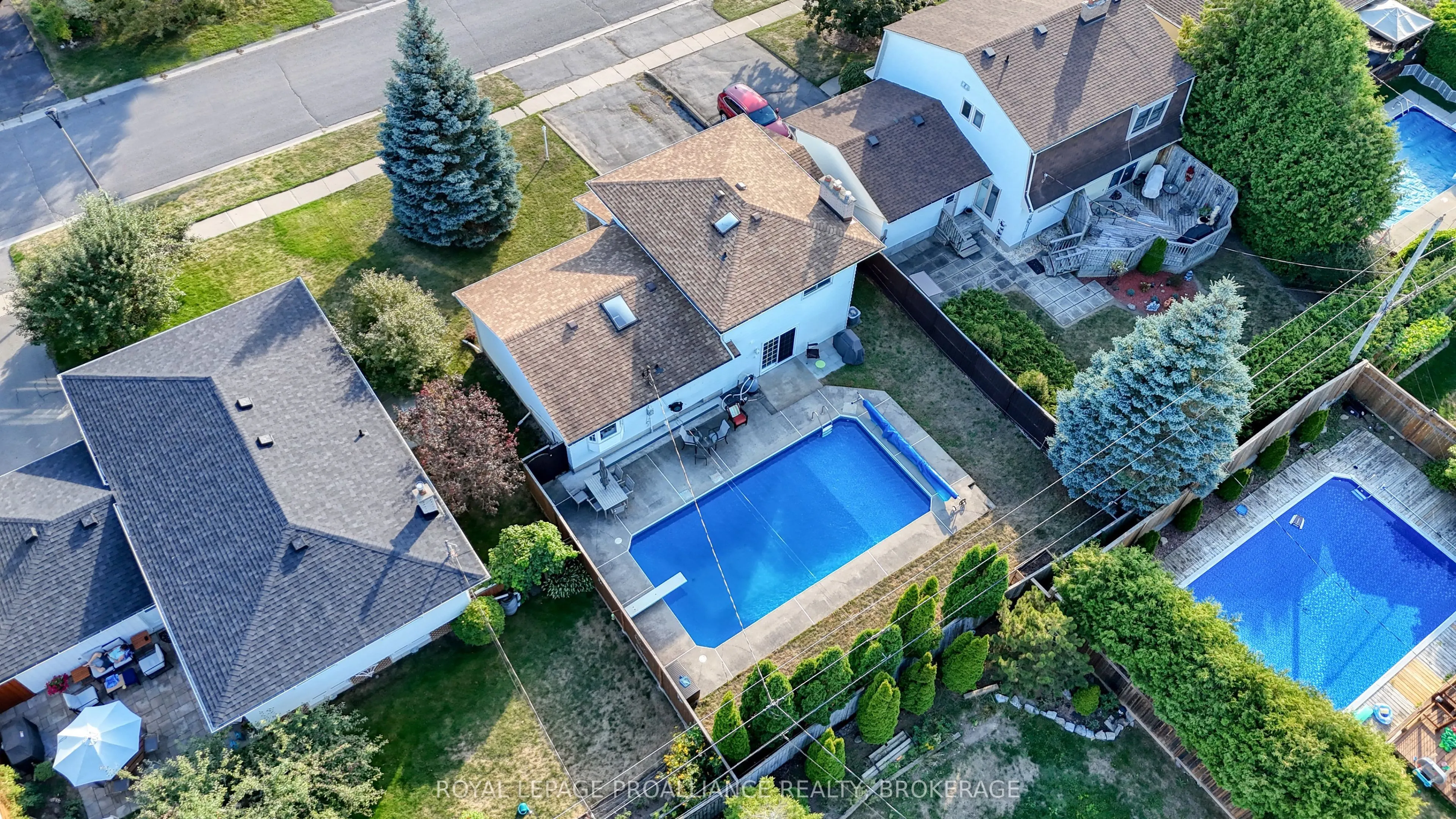 866 Pembridge Crescent