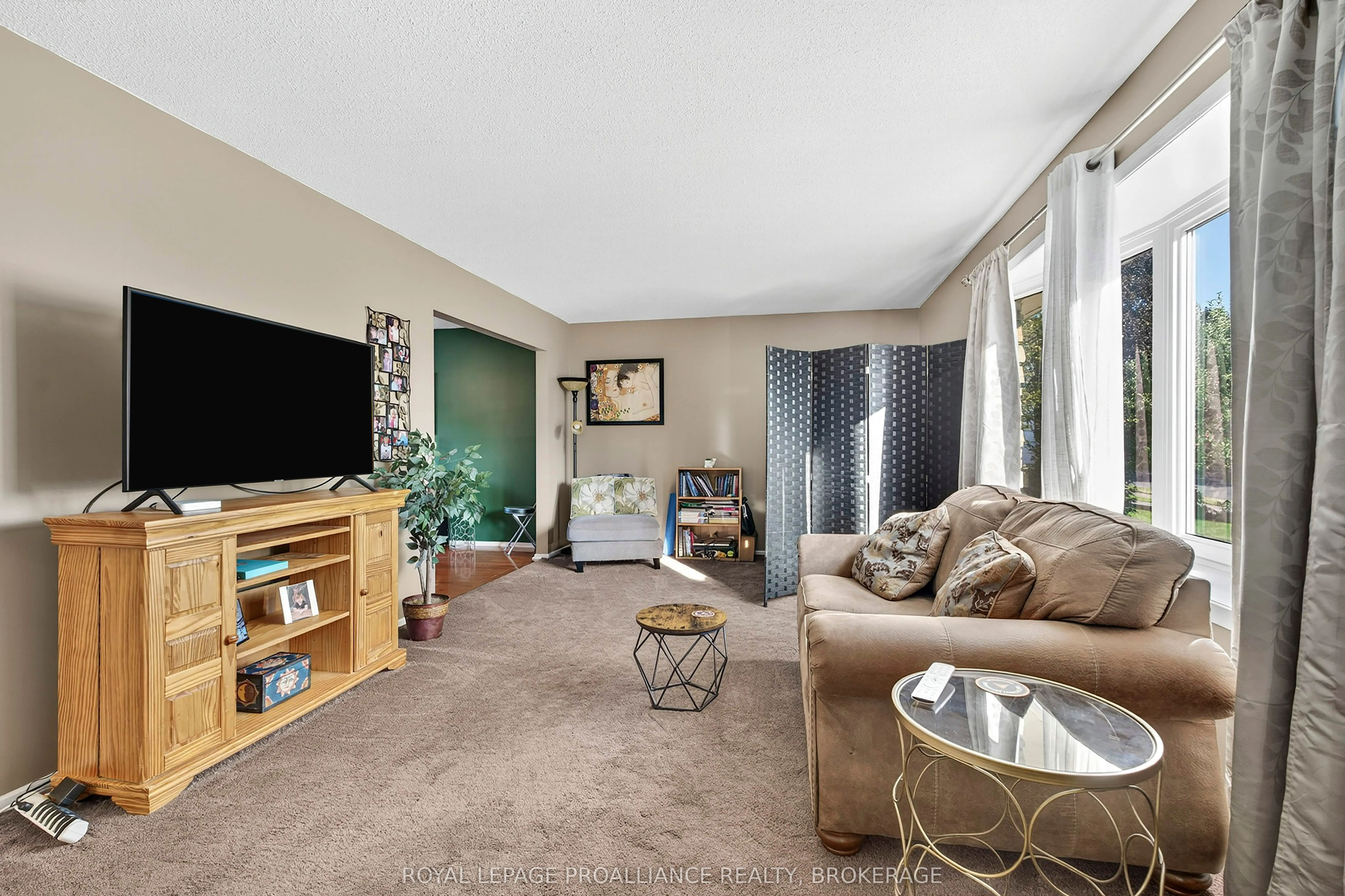 866 Pembridge Crescent