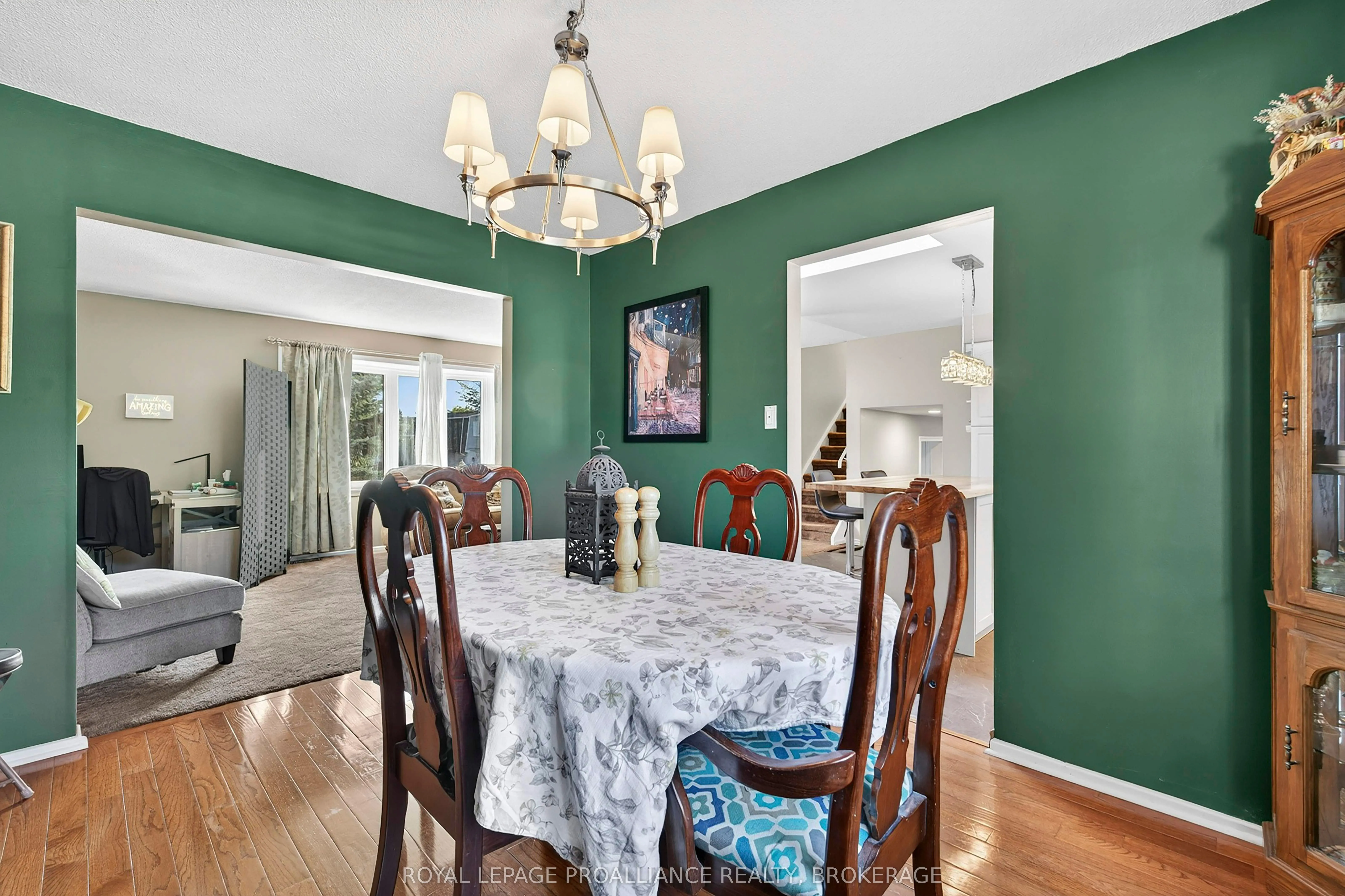 866 Pembridge Crescent