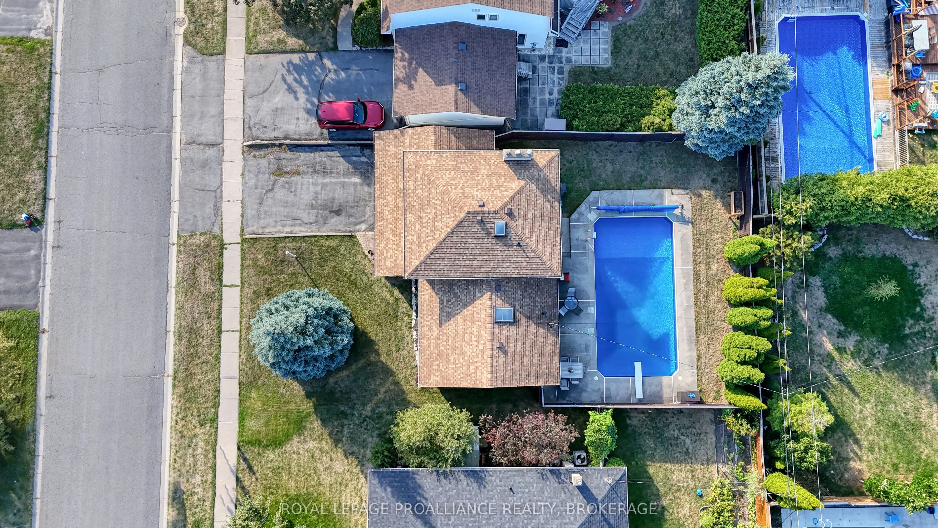 866 Pembridge Crescent