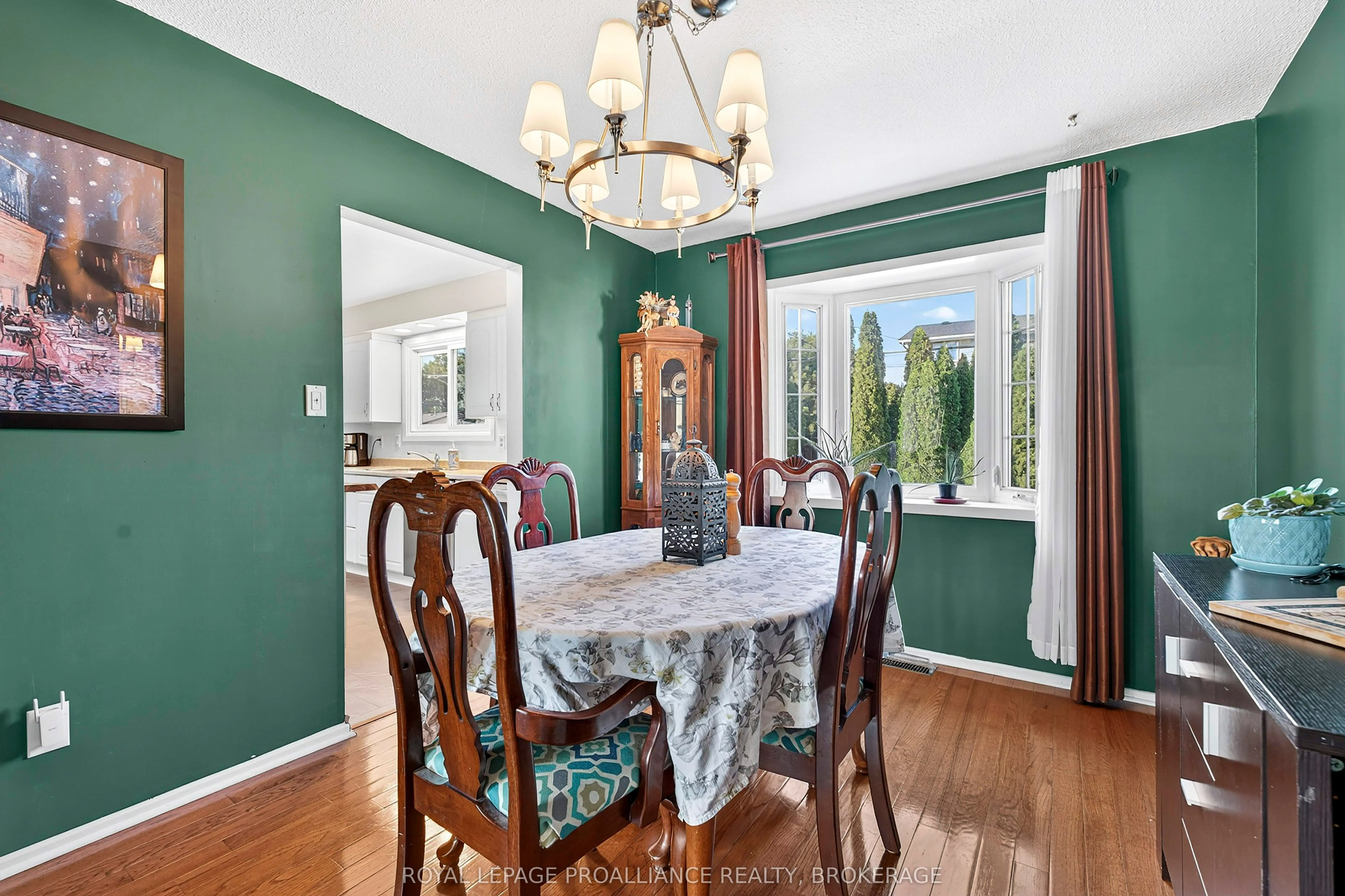 866 Pembridge Crescent