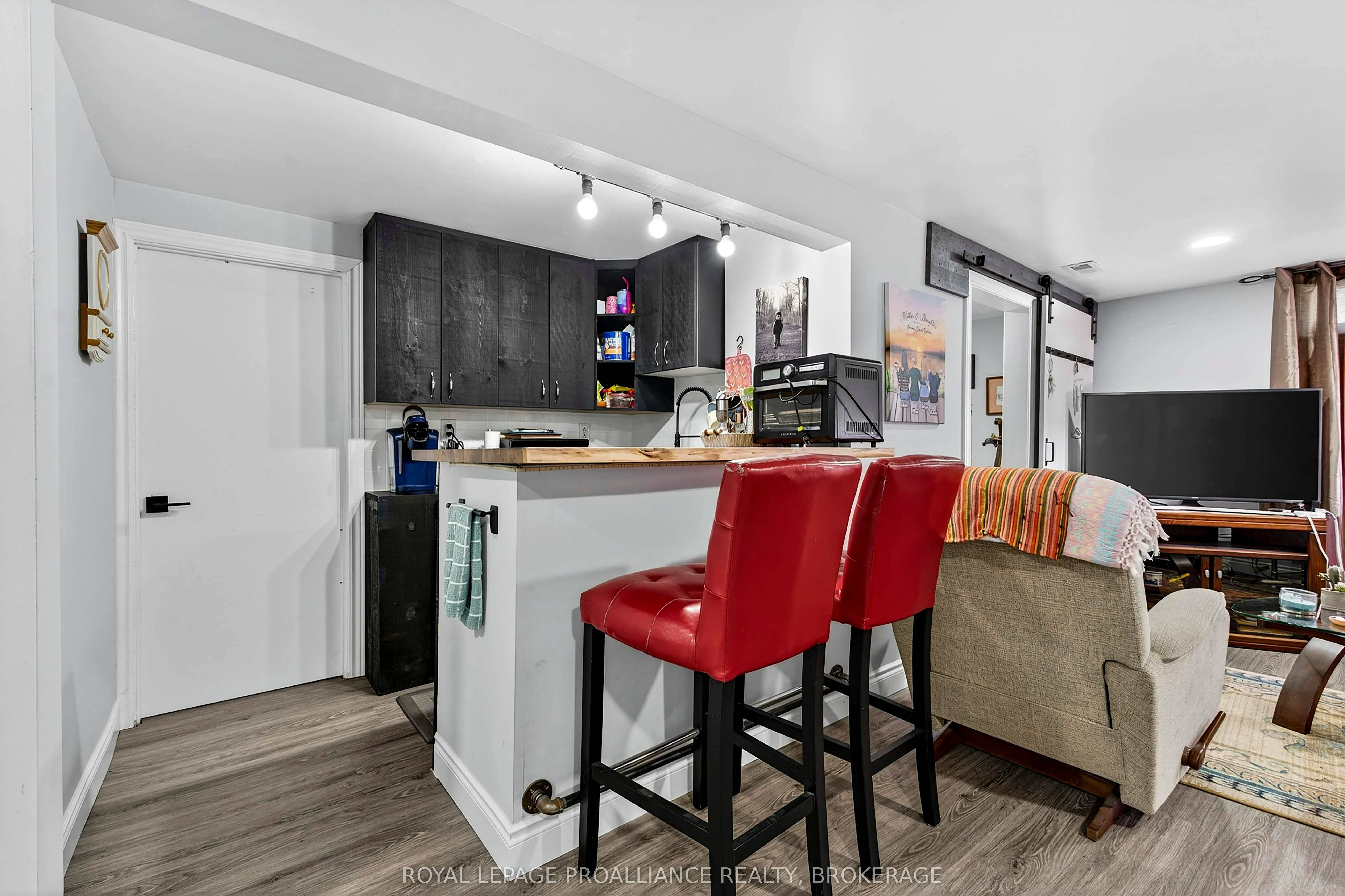 866 Pembridge Crescent