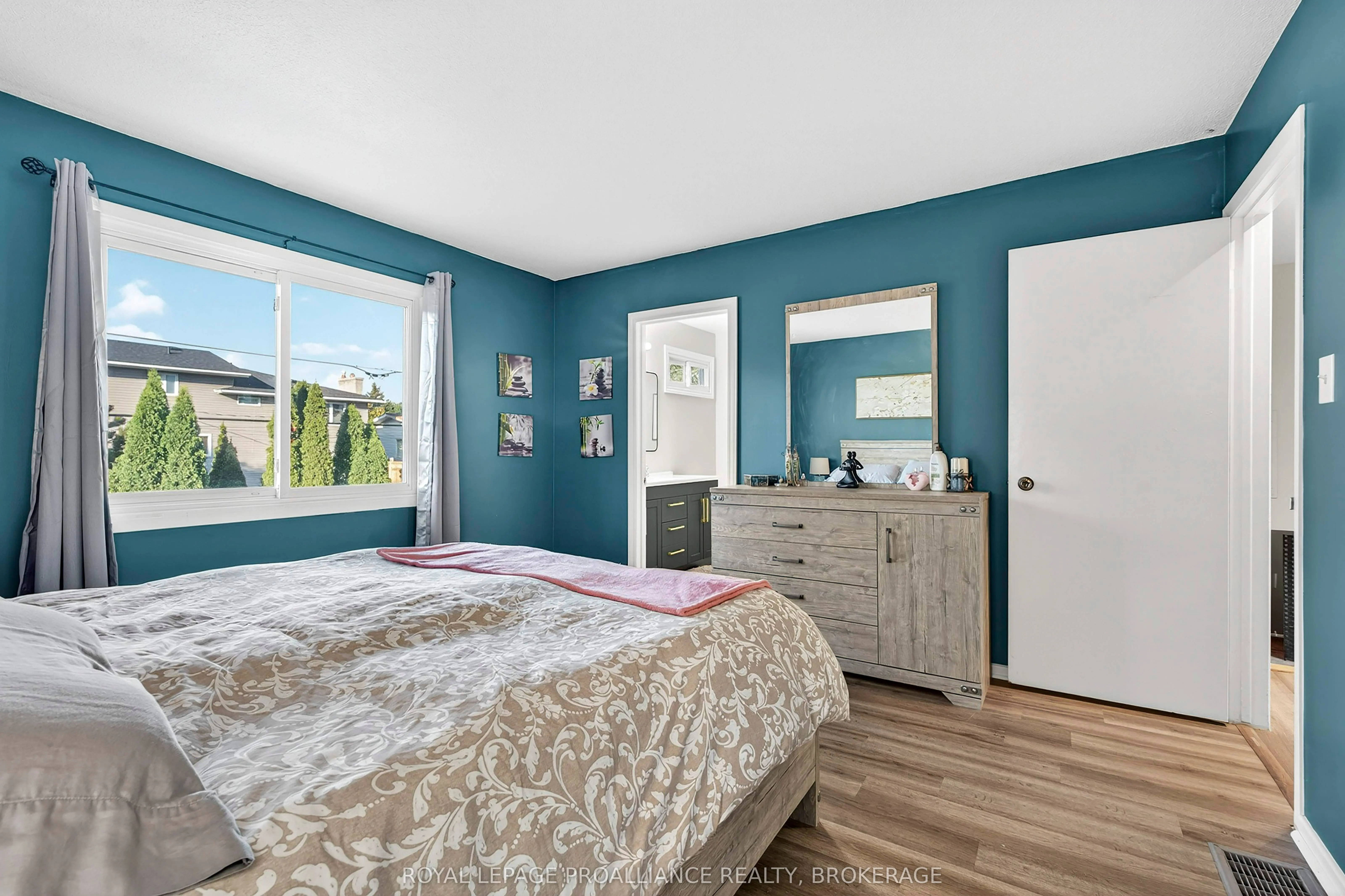 866 Pembridge Crescent