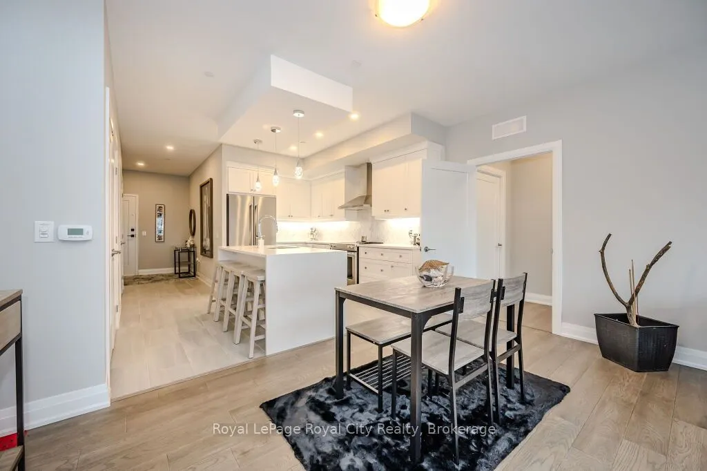 71 Wyndham Street S, #608